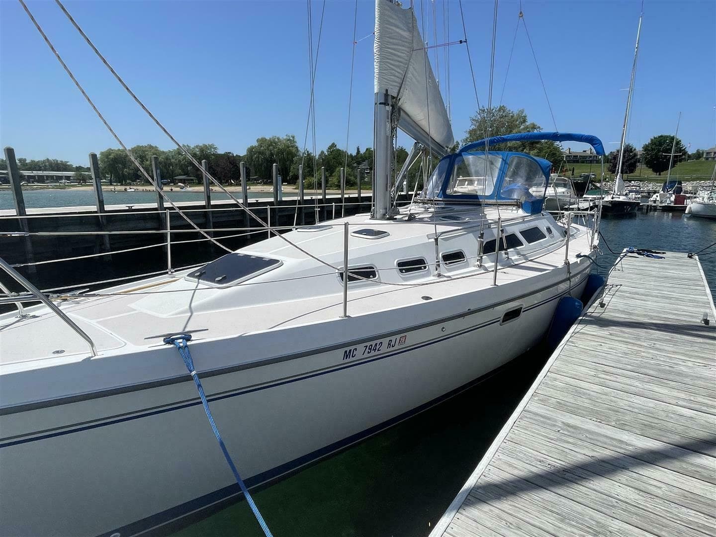 1997 Catalina Yachts 380 for Sale in Charlevoix, Michigan Sloop 2