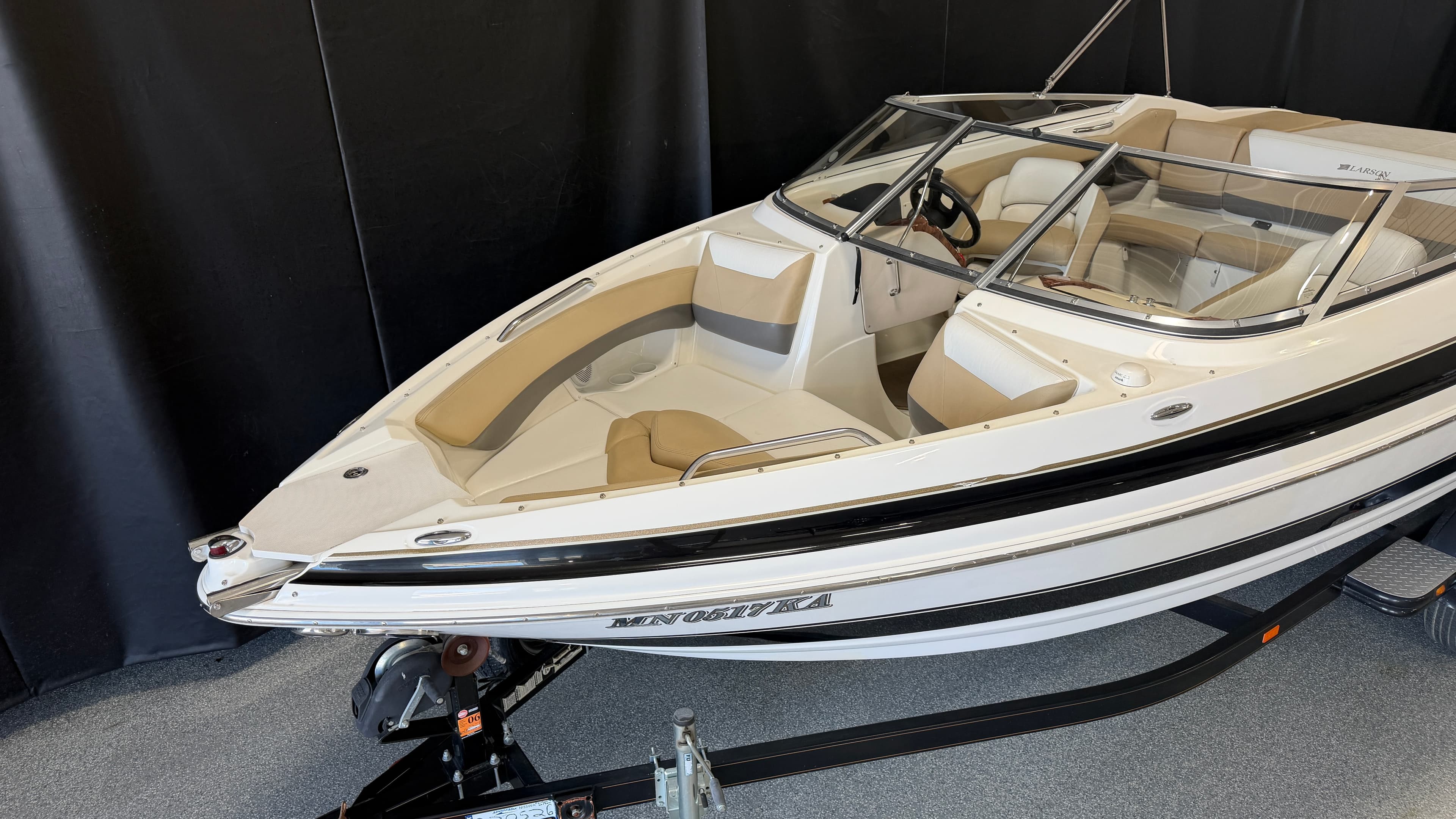 2005 Larson LXi 228 à vendre à Nisswa, Minnesota Bowrider 5