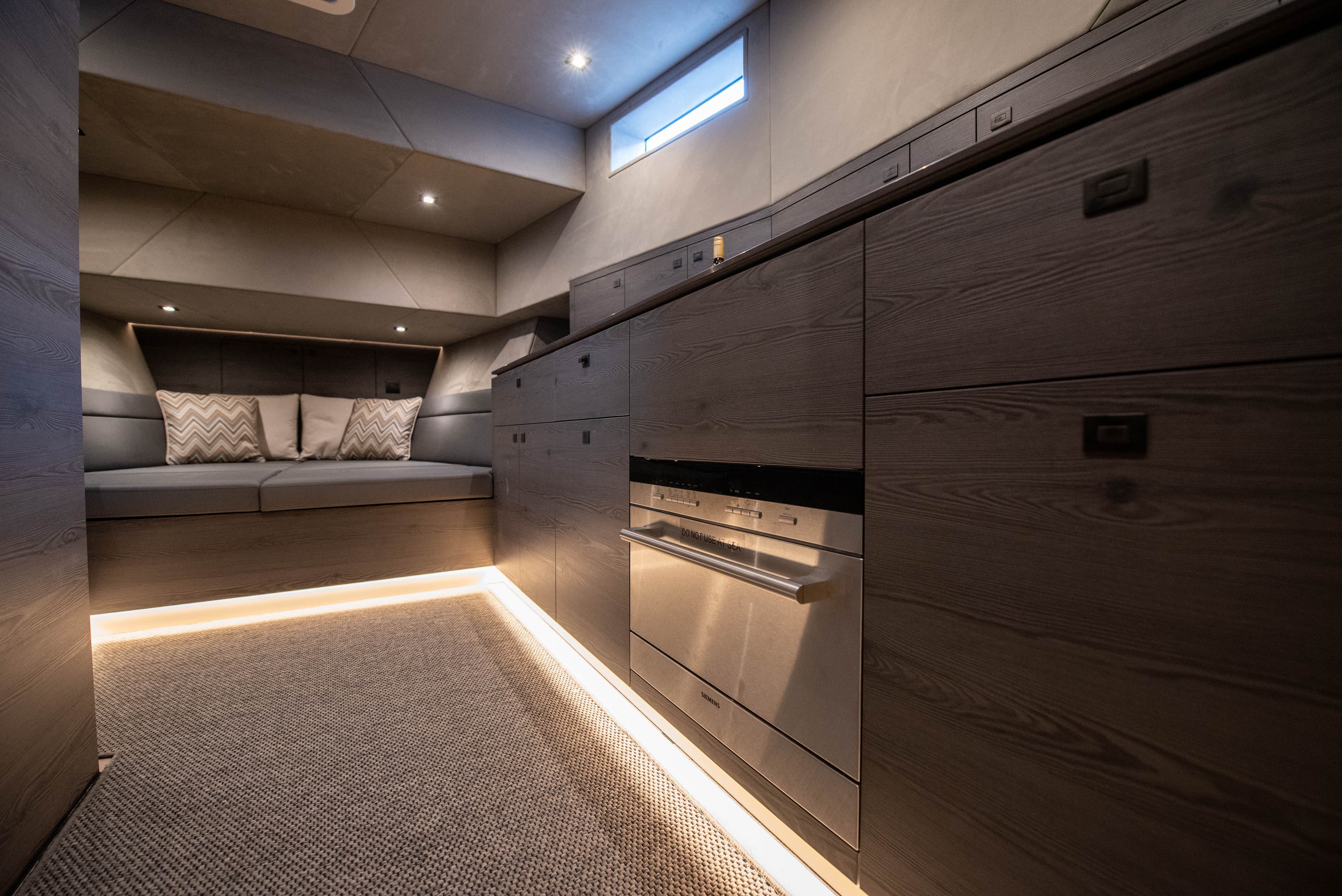 2023 Vanquish Yachts VQ58 in vendita a Eivissa, ES Motor Yacht 3