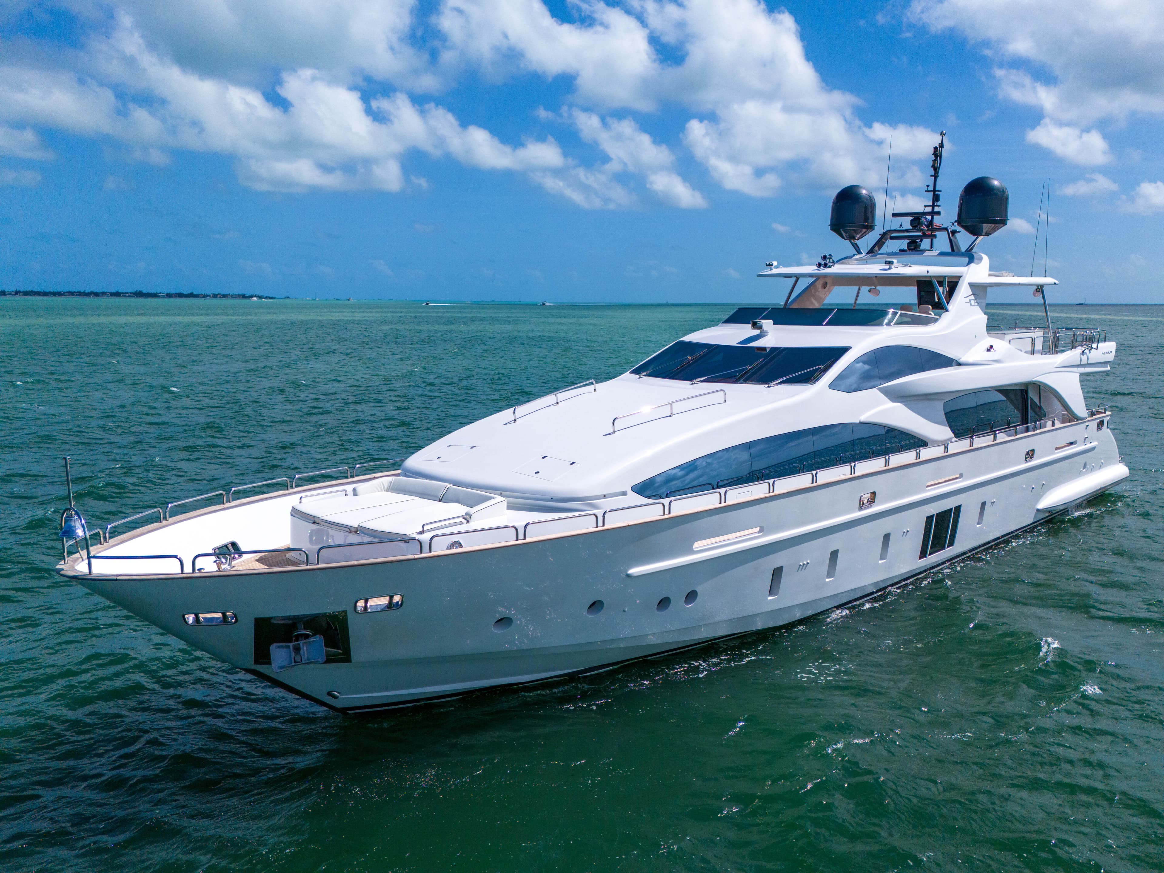 2012 Azimut 105 for Sale in Miami-Dade County, Florida Flybridge 3