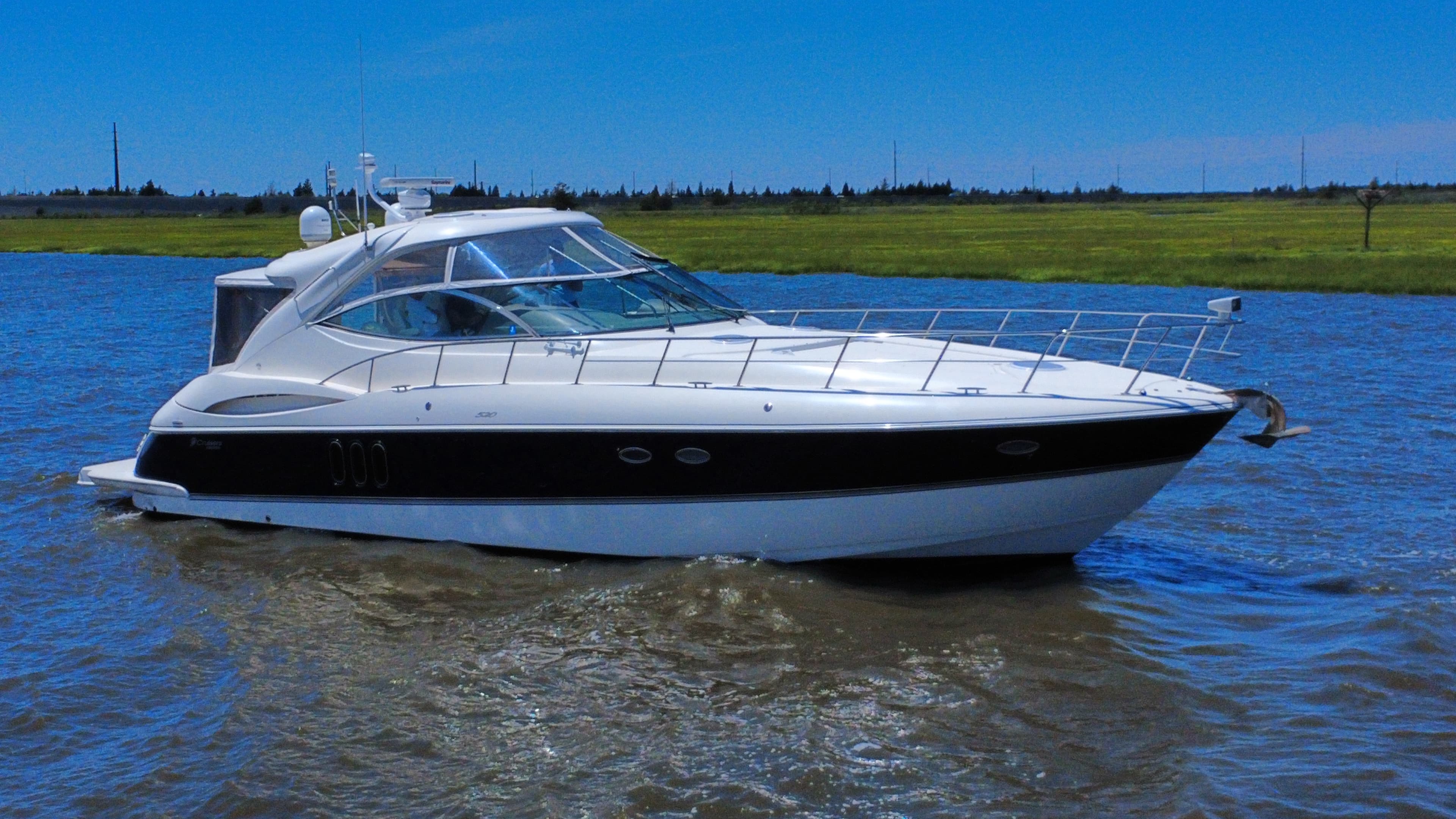 2007 Cruisers Yachts 520 Express for Sale in New Gretna, NJ Express Cruiser 3
