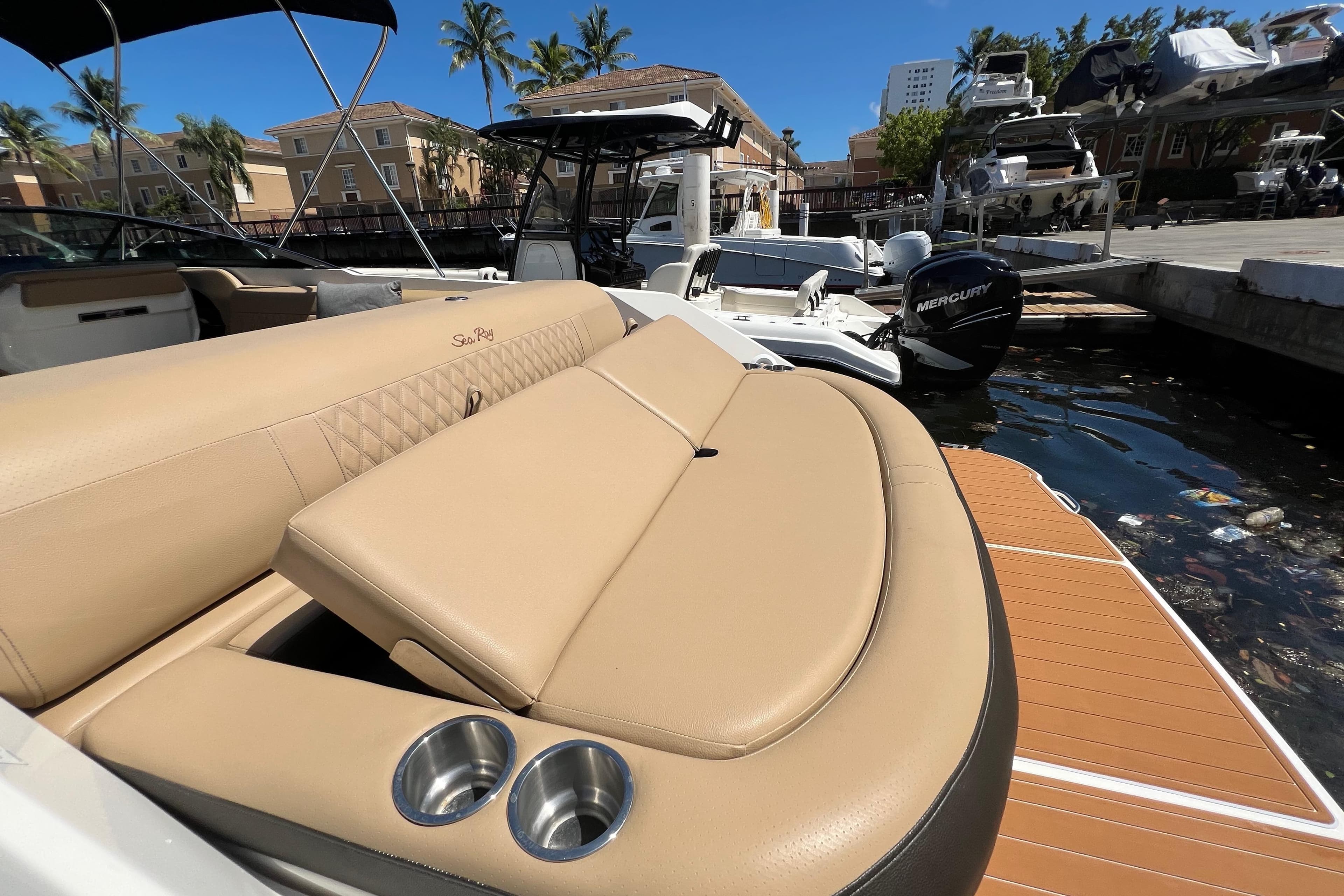 2020 Sea Ray SLX 280 in vendita a Aventura, Florida Bowrider 5