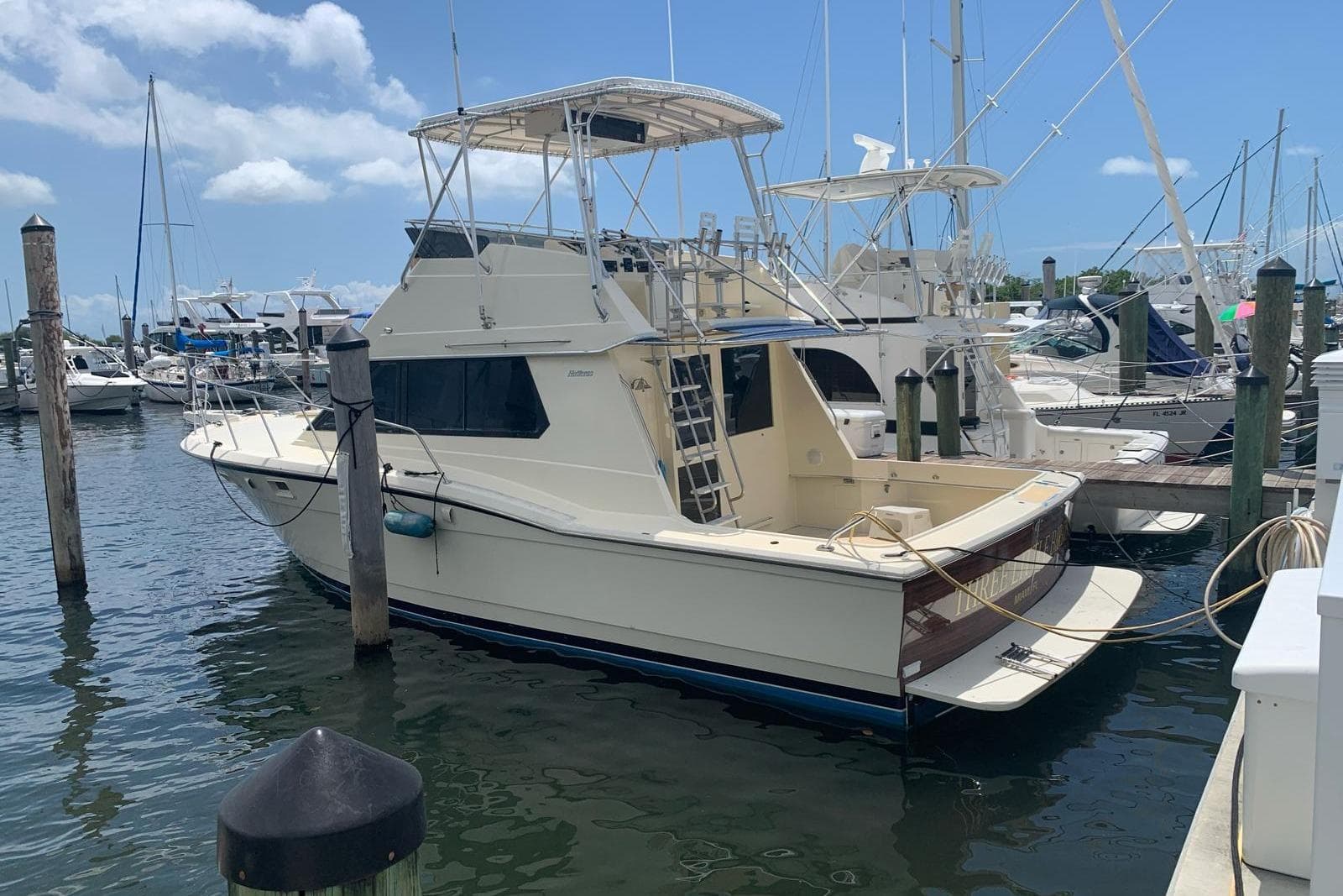 1985 Hatteras 36 Convertible à vendre à Miami, Florida Flybridge