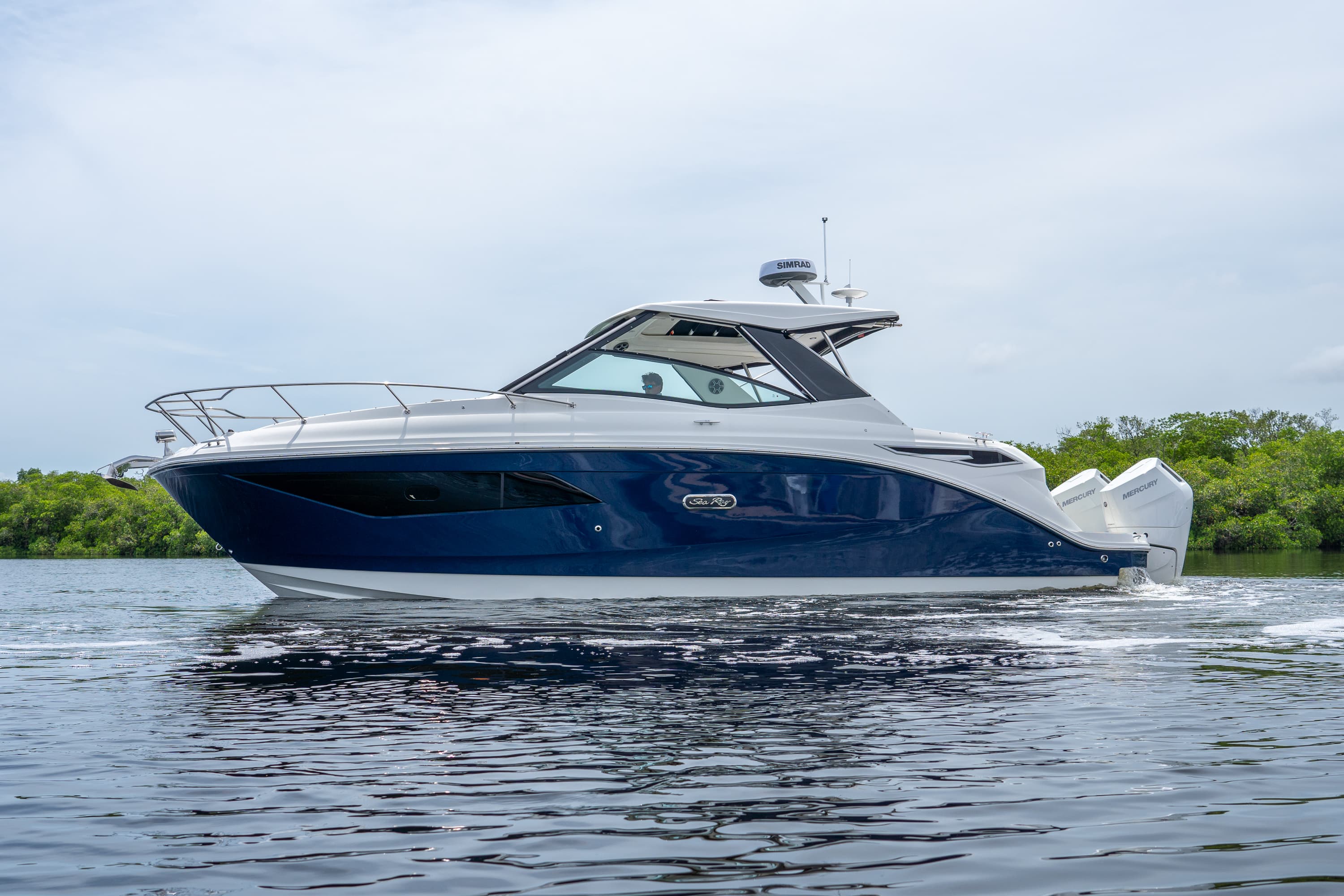 2027 Sea Ray Sundancer 320 Outboard zum Verkauf in Fort Myers, FL Express Cruiser 3