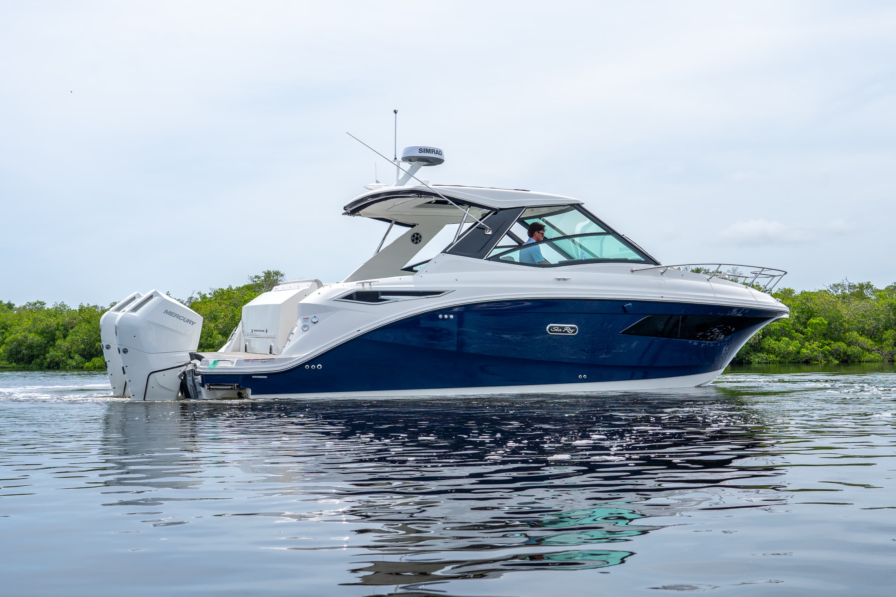 2027 Sea Ray Sundancer 320 Outboard zum Verkauf in Fort Myers, FL Express Cruiser 4