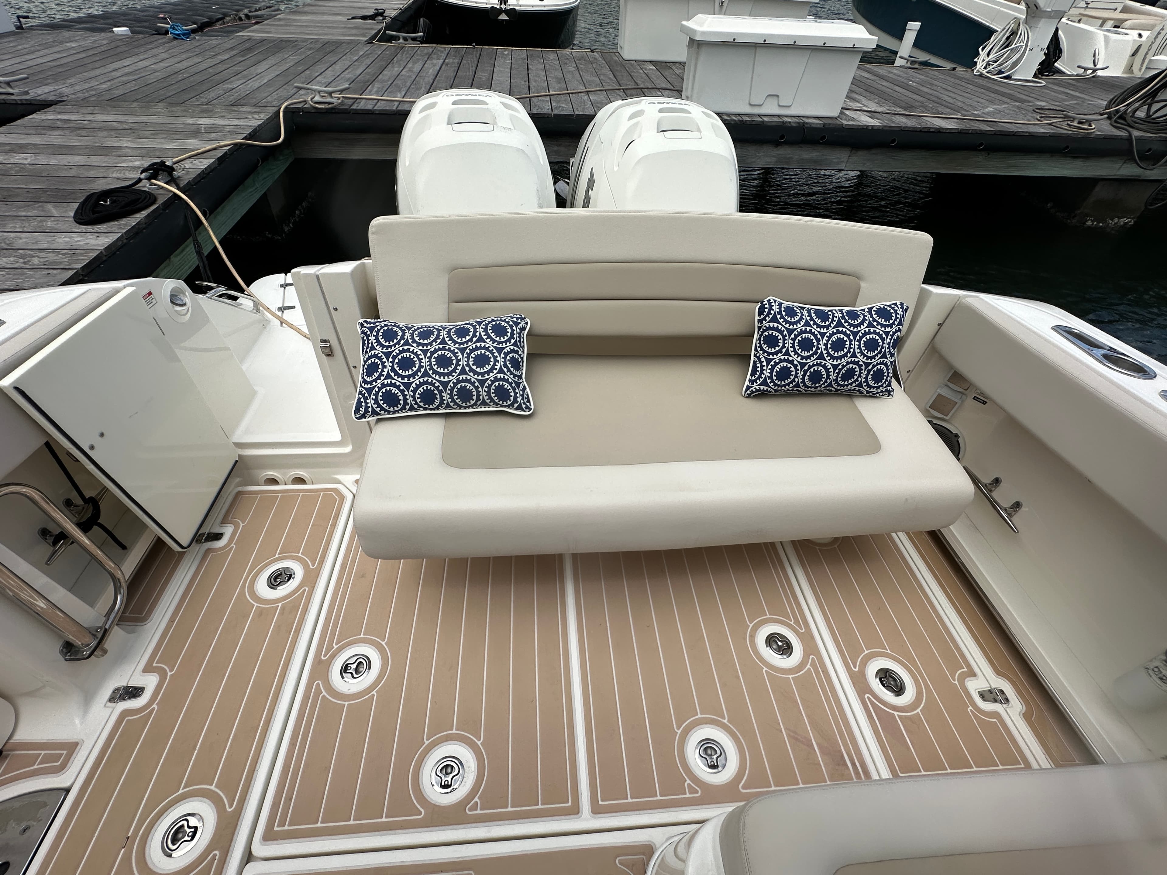 2017 Boston Whaler 320 Vantage zum Verkauf in Thunderbolt, GA Bowrider 4