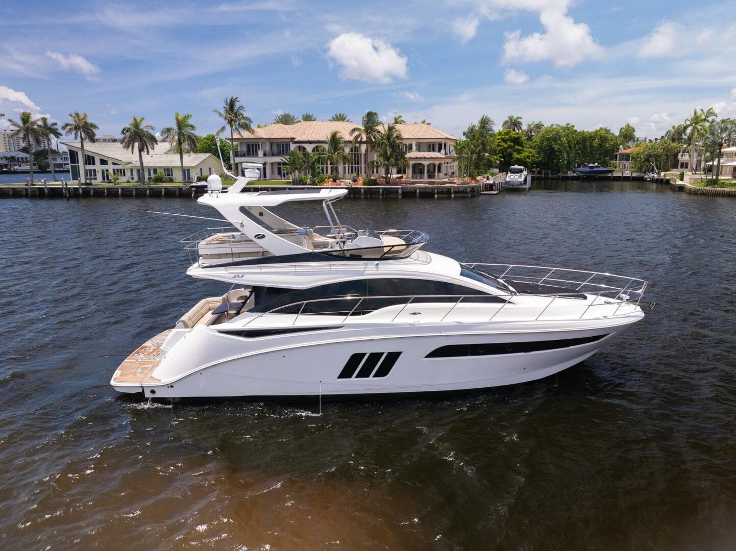 2016 Sea Ray 510 Fly for Sale in Fort Lauderdale, Florida Motor Yacht