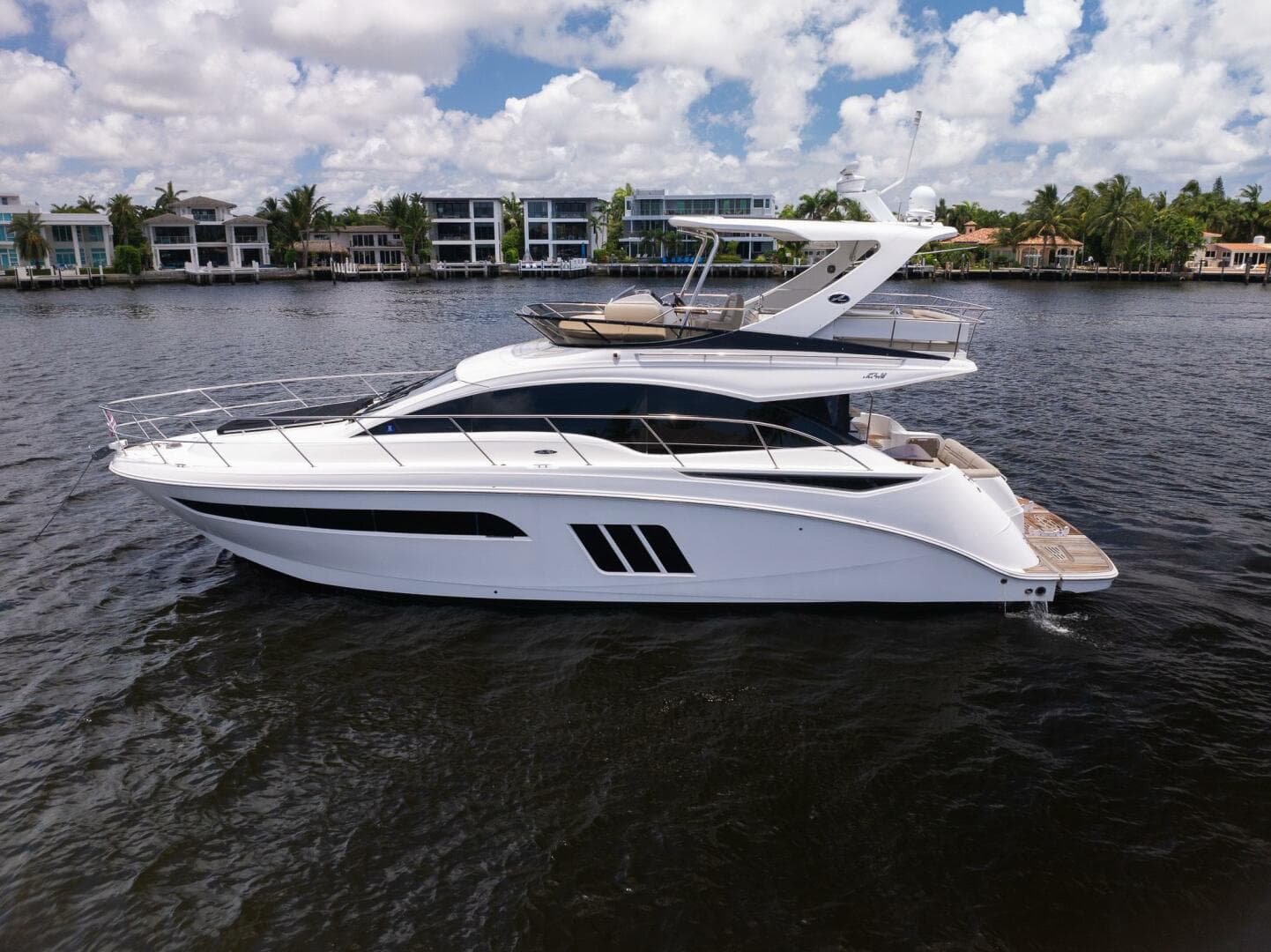 2016 Sea Ray 510 Fly for Sale in Fort Lauderdale, Florida Motor Yacht 5