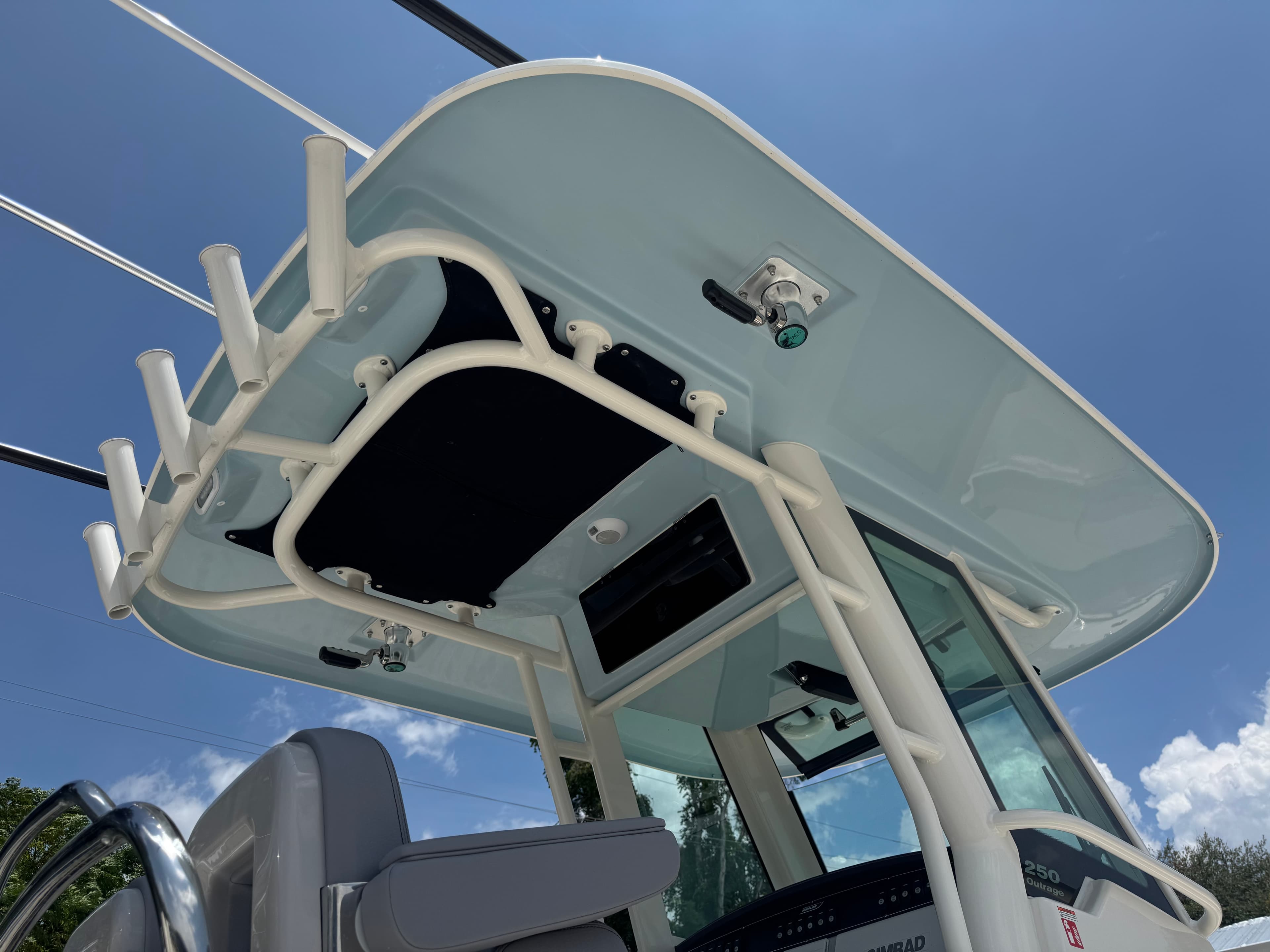 2026 Boston Whaler 250 Outrage for Sale in Cocoa, Florida Center Console 4