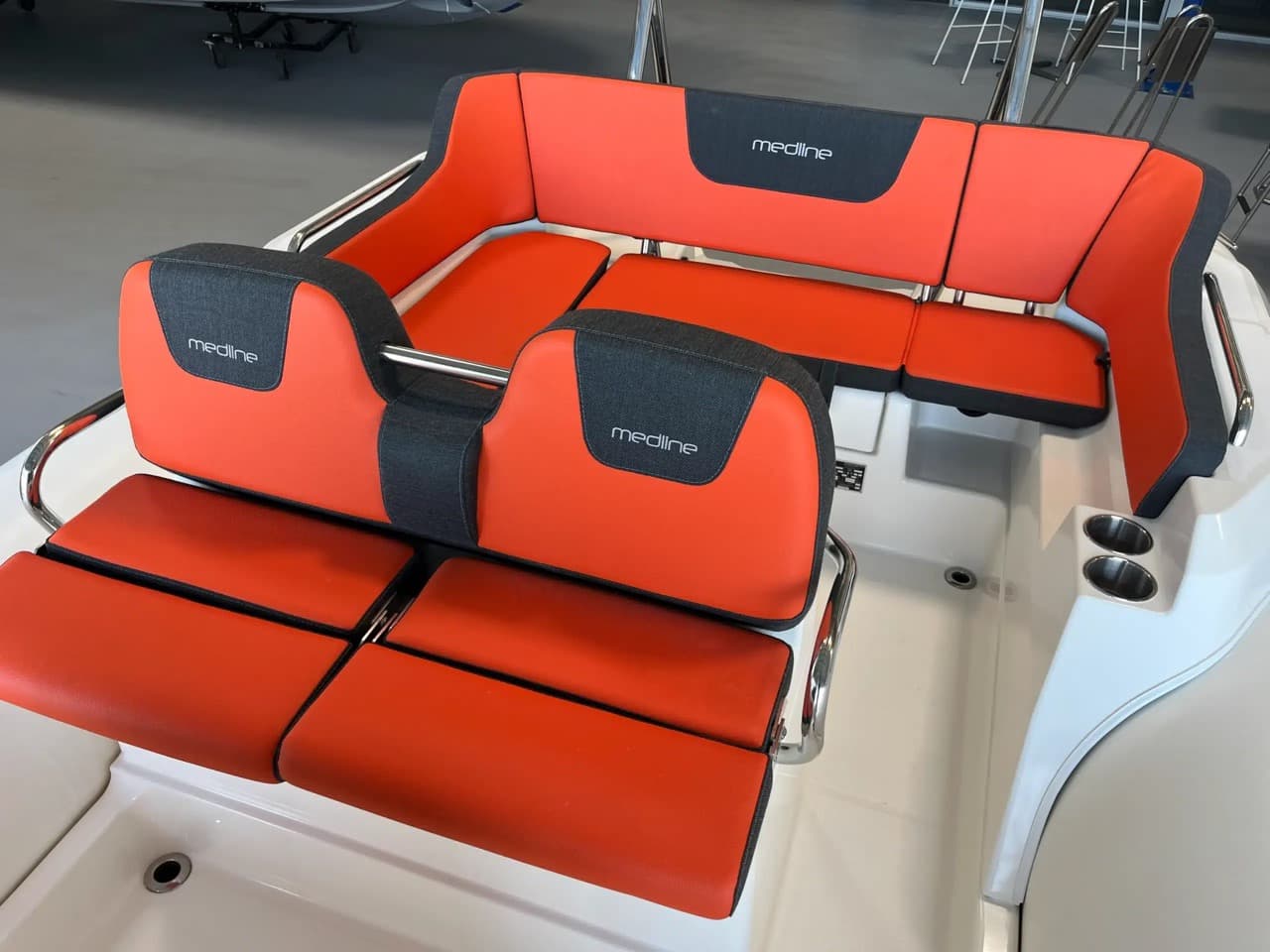 2024 Zodiac Medline 6.8 for Sale in Viladamat, ES RIB (Rigid Inflatable) 4