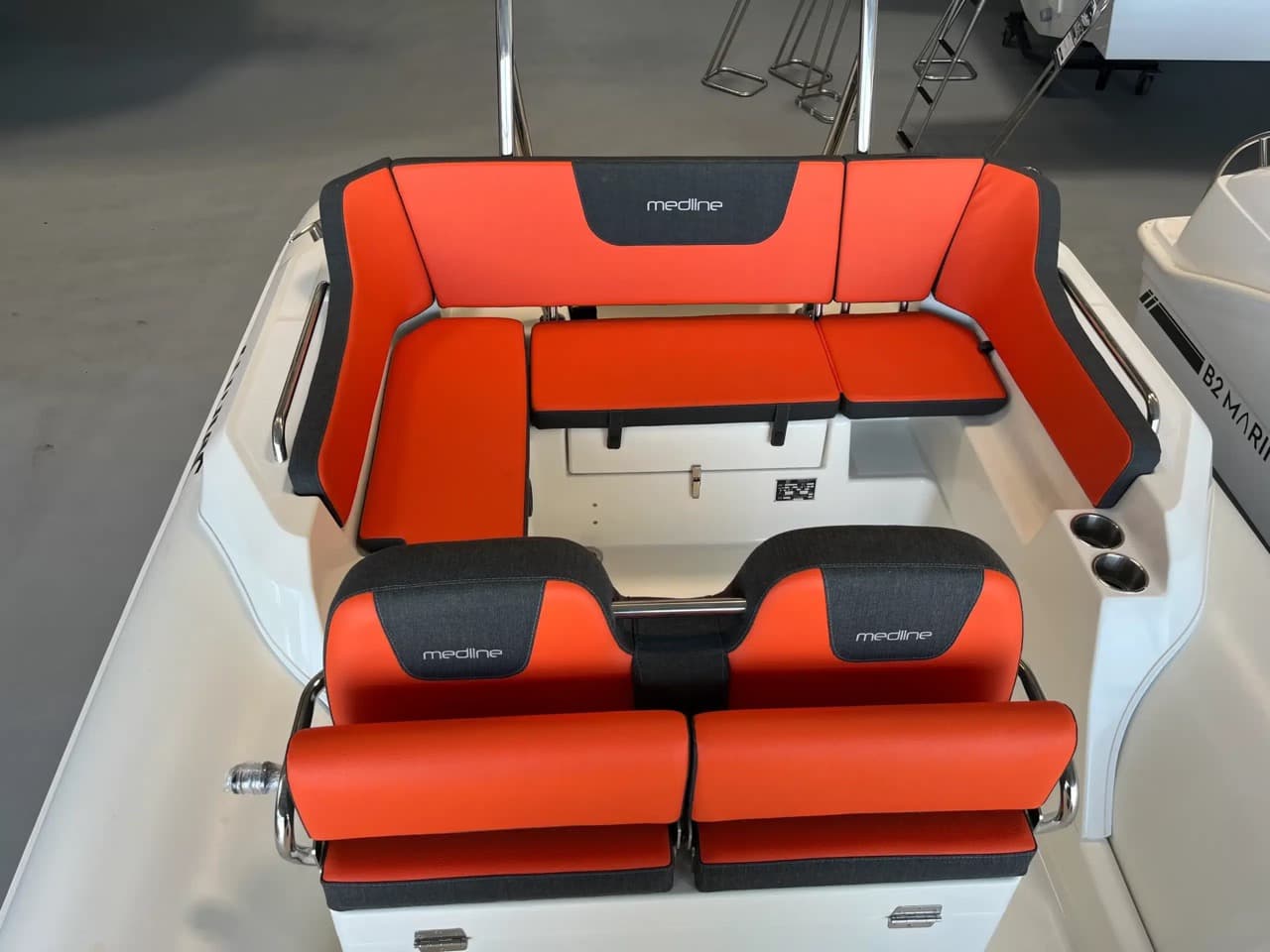 2024 Zodiac Medline 6.8 for Sale in Viladamat, ES RIB (Rigid Inflatable) 5