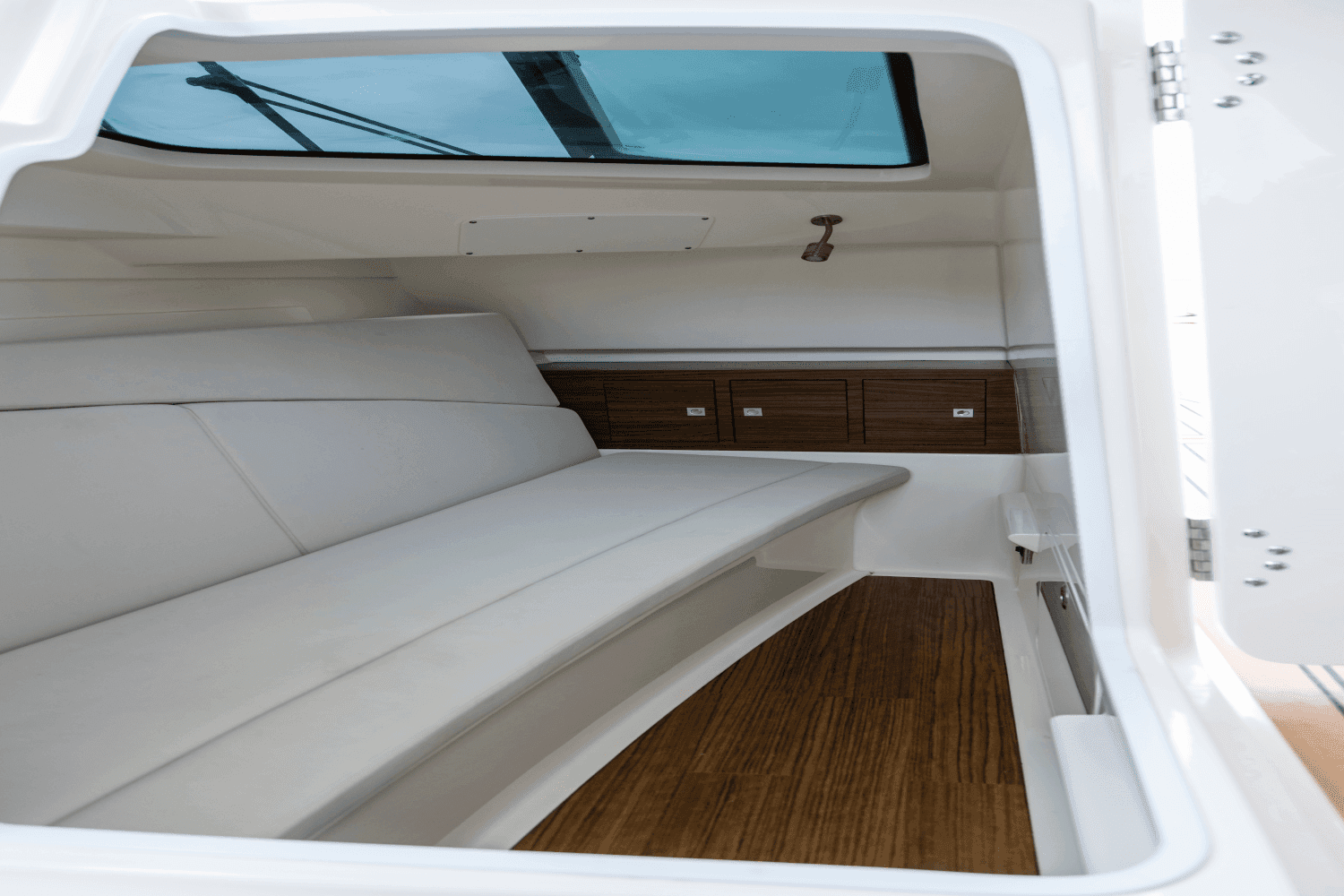 2024 Boston Whaler 320 Vantage for Sale in Norwalk, Connecticut Bowrider 4