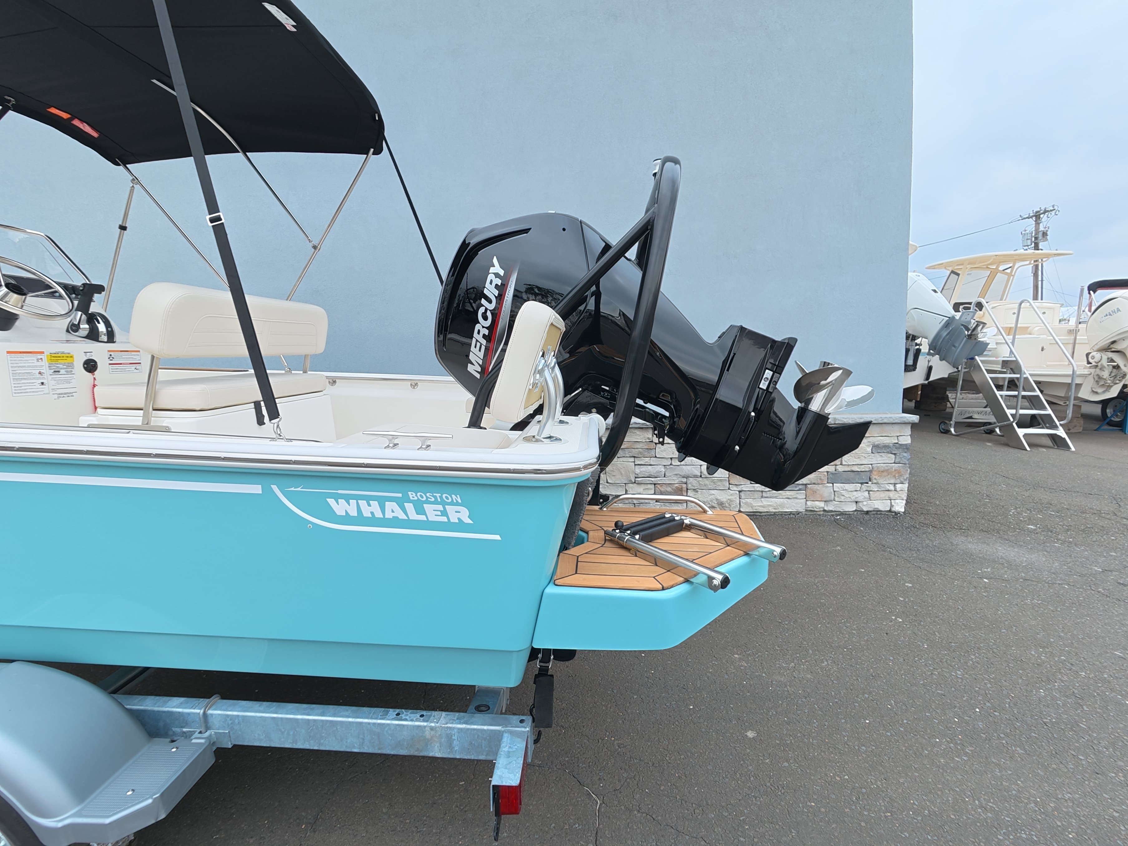 2027 Boston Whaler 170 Montauk a la venta en Norwalk, Connecticut Center Console 4