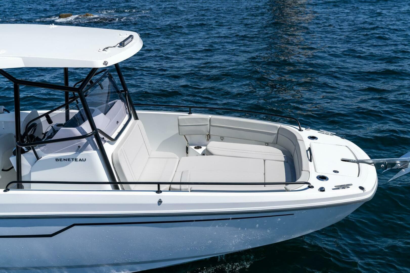 2026 Beneteau Flyer 8 SPACEdeck for Sale in South Dartmouth, Massachusetts Center Console 4