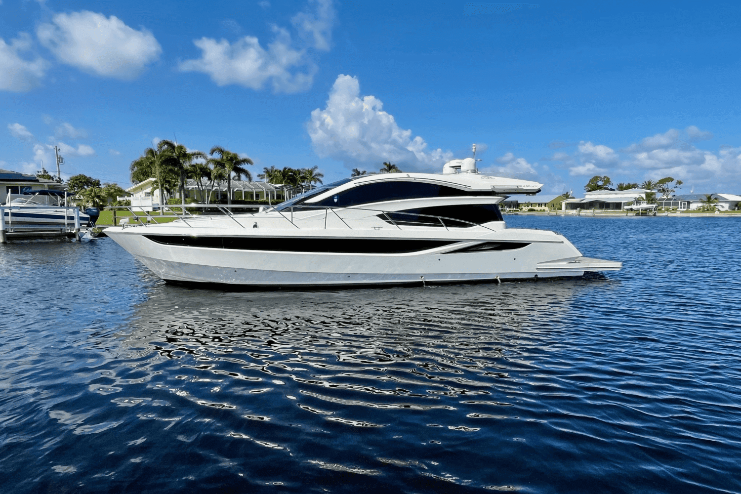 2018 Galeon Yachts 430 HTC zum Verkauf in Venice, FL Sport Cruiser 3