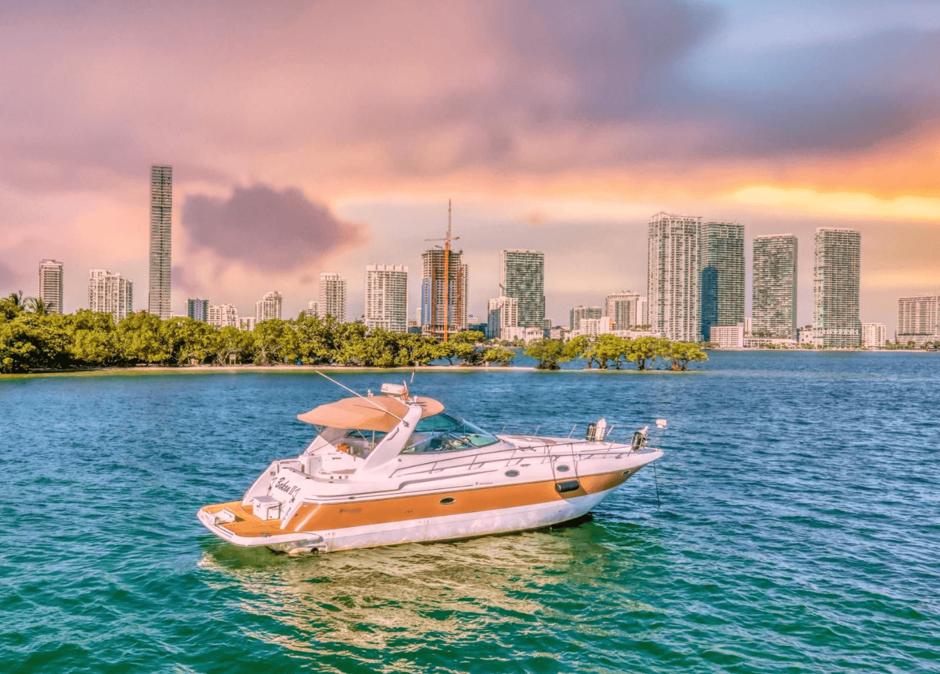 2002 Cruisers Yachts 3870 for Sale in Miami Beach, Florida Cruiser