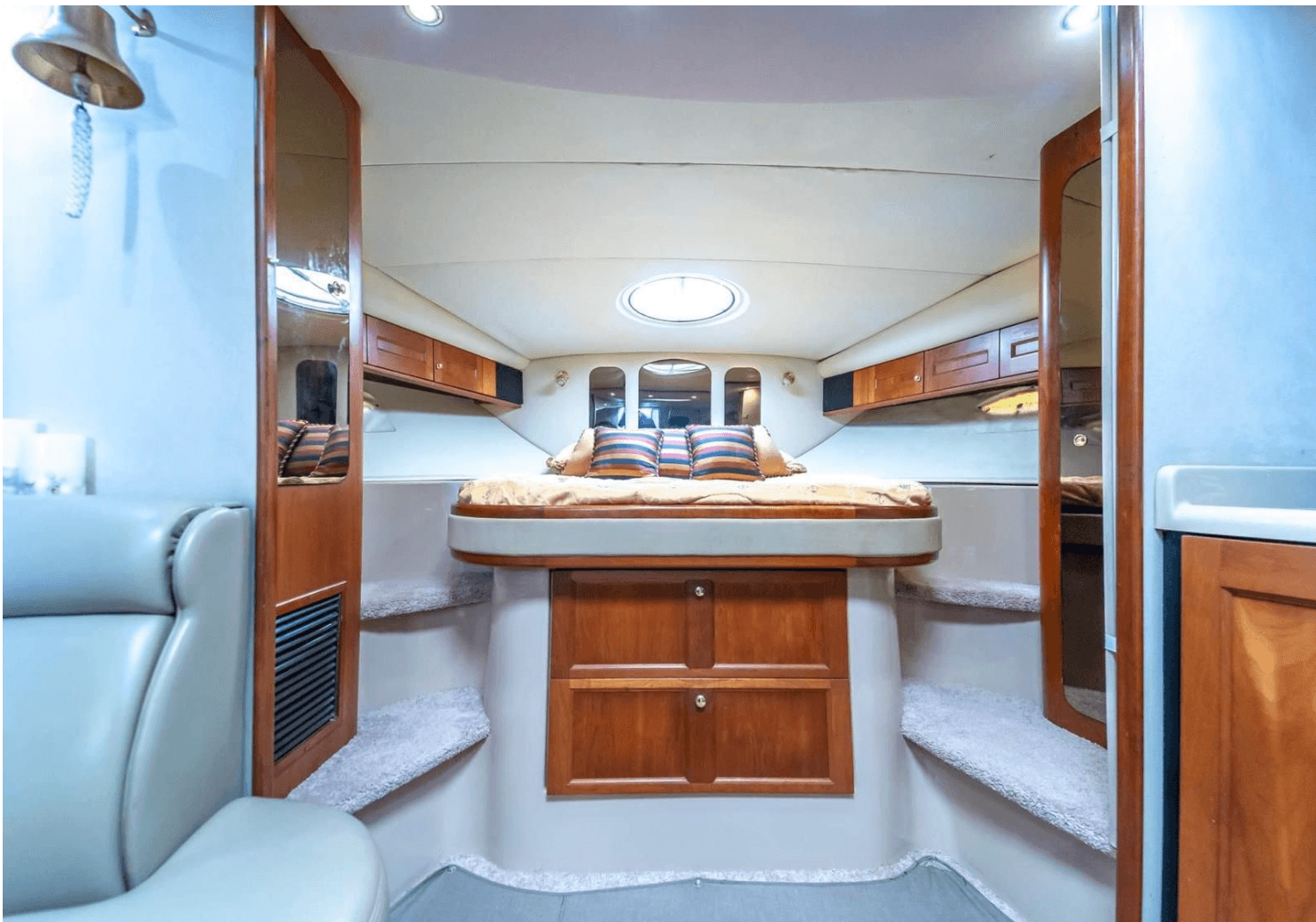 2002 Cruisers Yachts 3870 for Sale in Miami Beach, Florida Cruiser 5