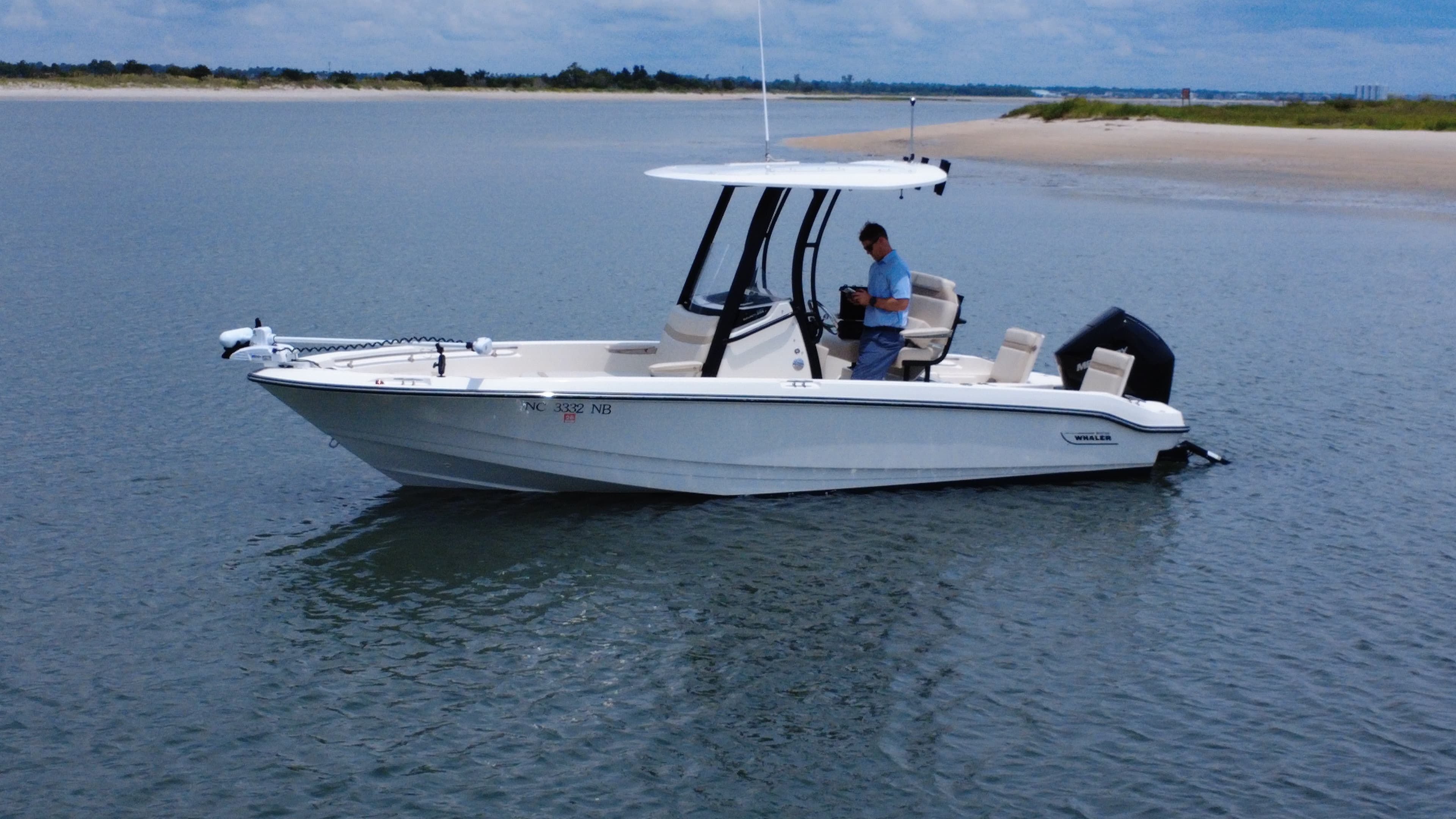 2023 Boston Whaler 220 Dauntless in vendita a Wrightsville Beach, North Carolina Center Console 3