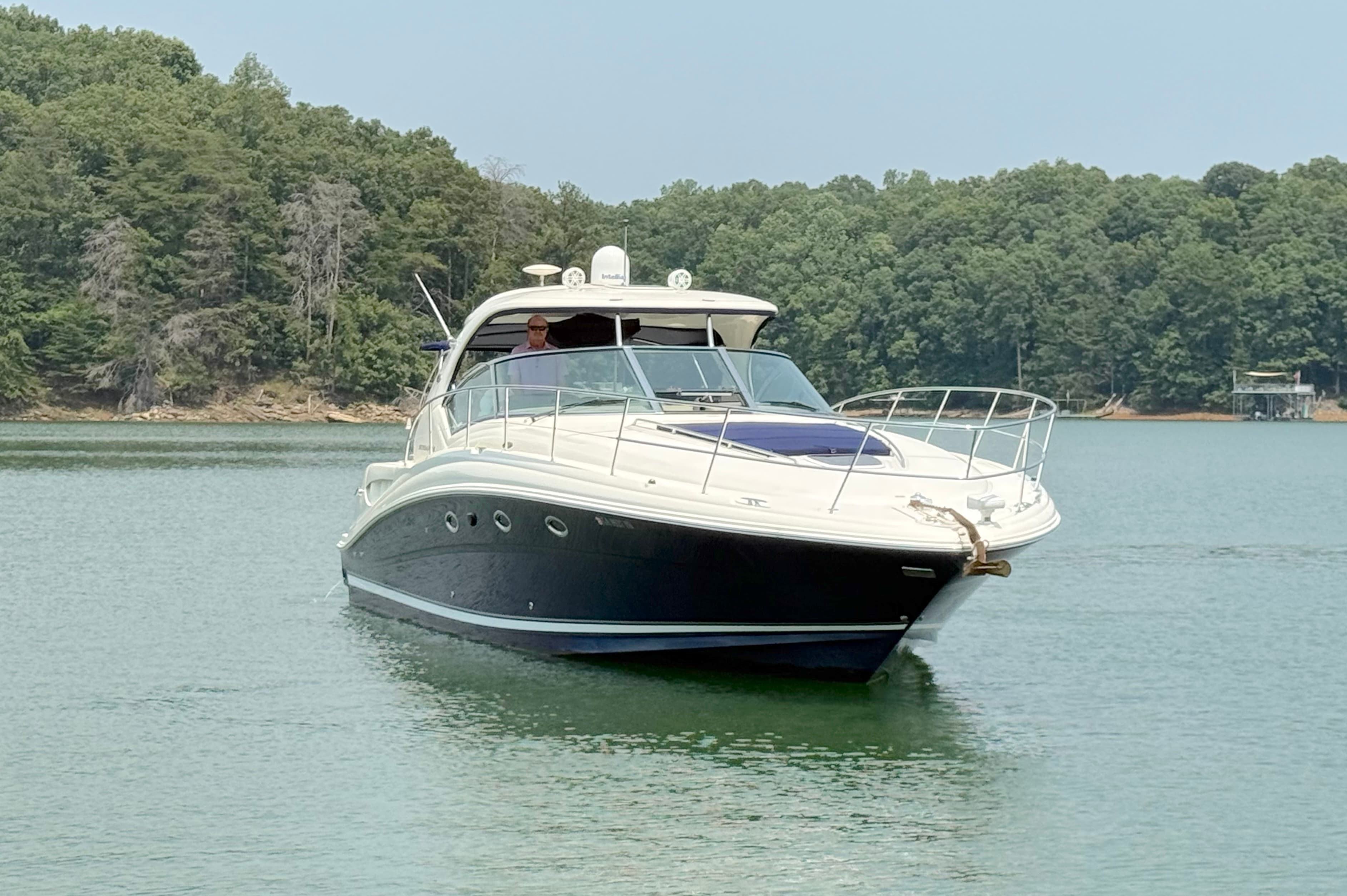2004 Sea Ray 420 Sundancer in vendita a Cumming, GA Motor Yacht 3