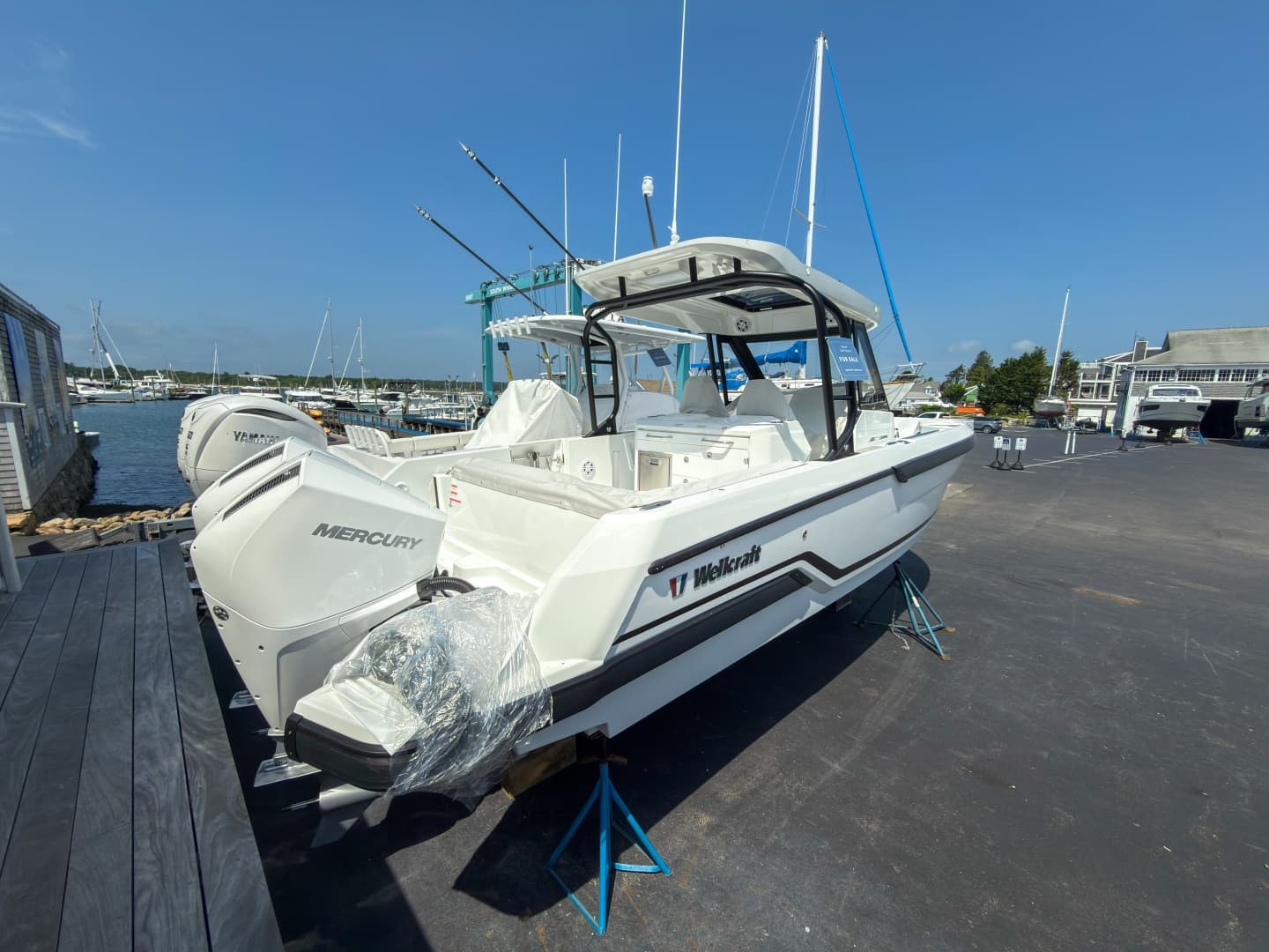 2027 Wellcraft 28 T-Top for Sale in South Dartmouth, Massachusetts Center Console 3