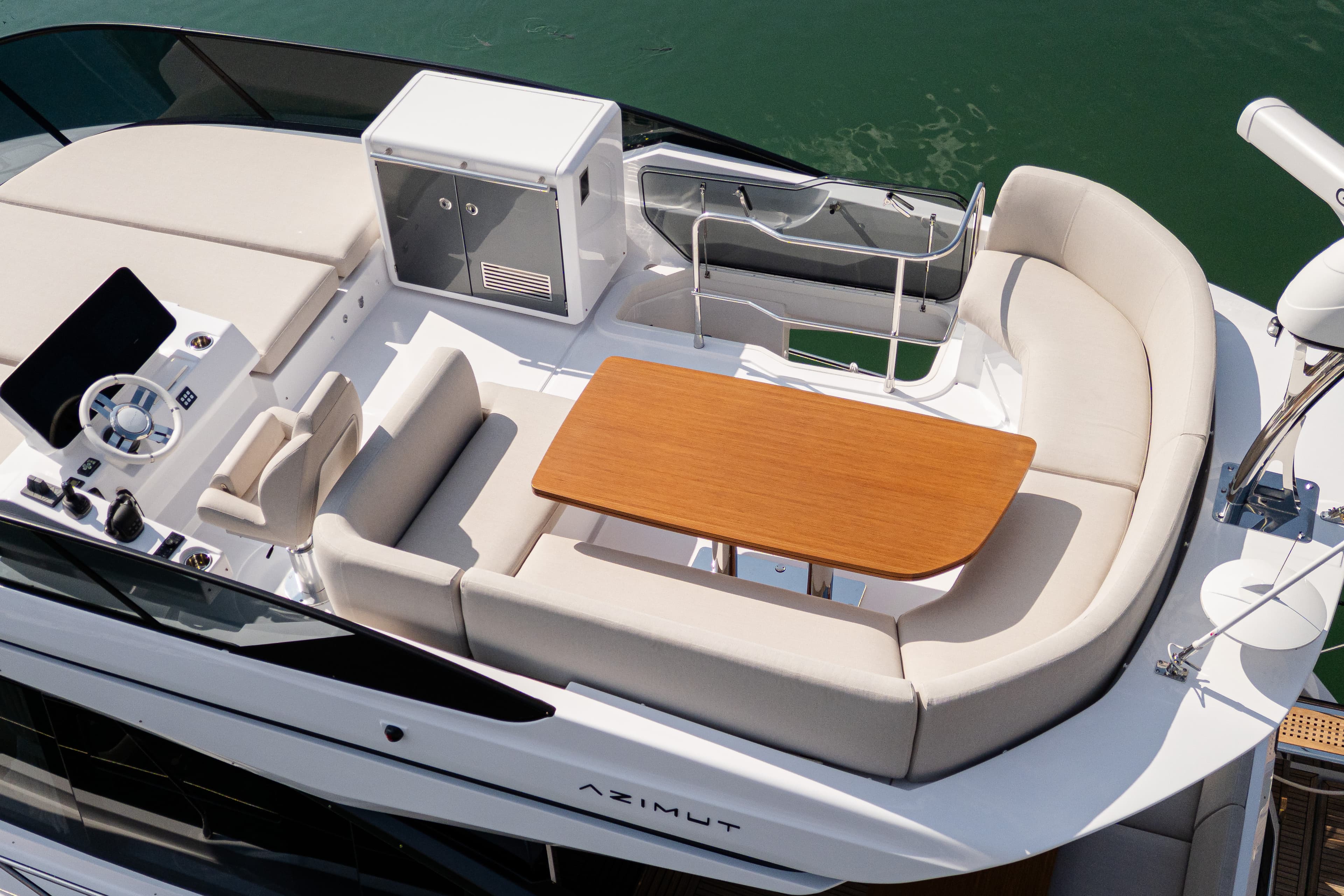 2027 Azimut Fly 53 zum Verkauf in Varazze, IT Flybridge 4