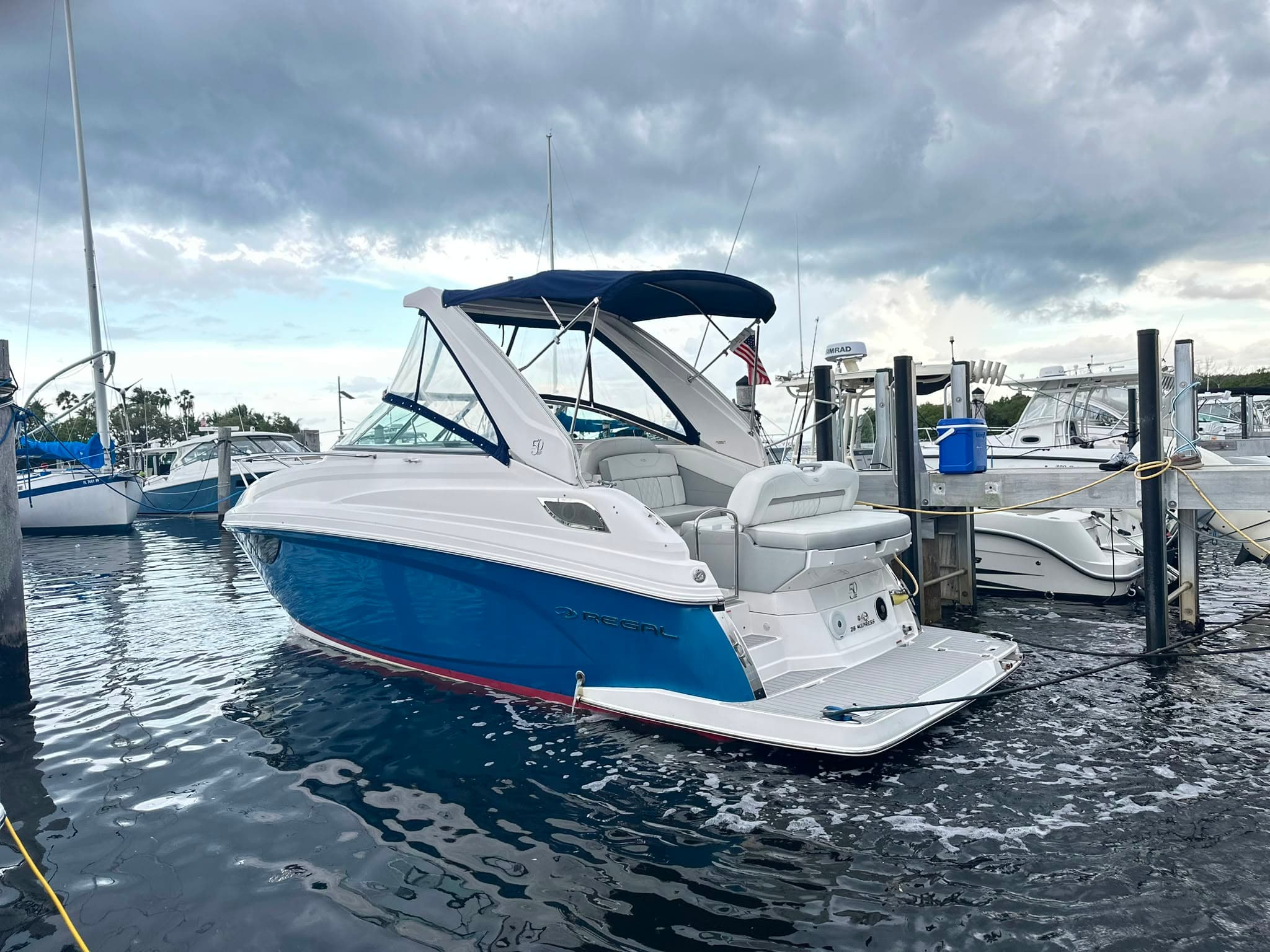 2021 Regal 28 Express zum Verkauf in Miami, Florida Cruiser