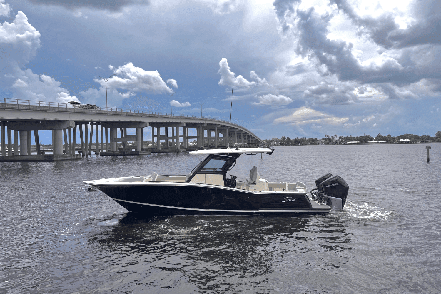 2025 Scout Boats 305 LXF for Sale in Palm Beach Gardens, FL Center Console