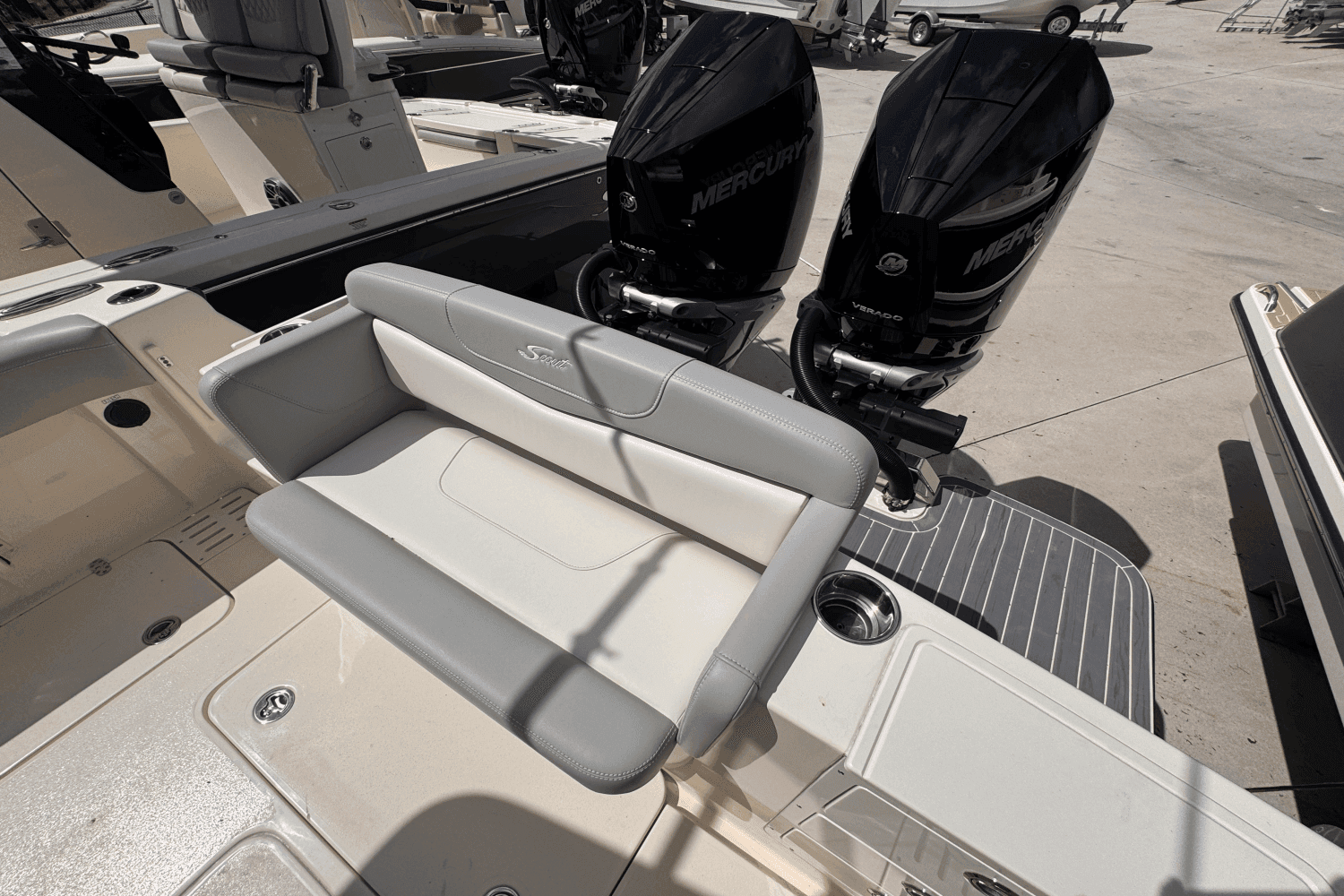 2025 Scout Boats 305 LXF for Sale in Palm Beach Gardens, FL Center Console 5