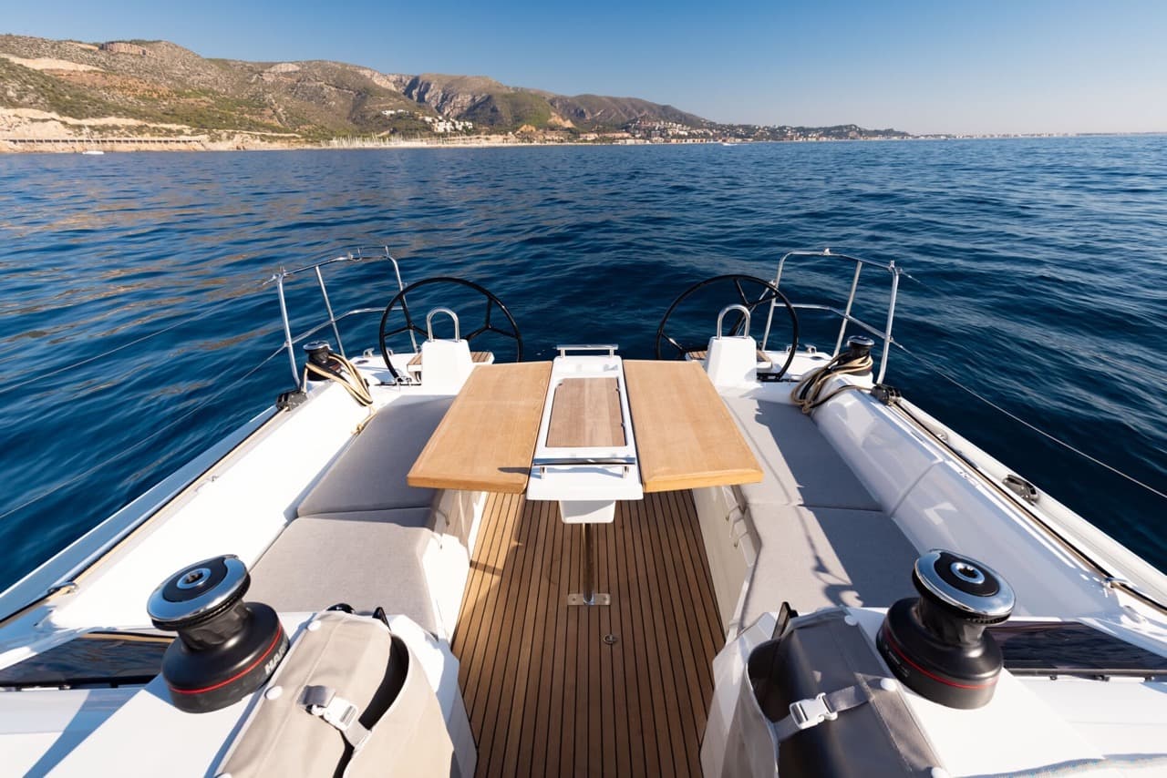 2026 Beneteau Oceanis 34.1 in vendita a Empuriabrava, ES Daysailer 2