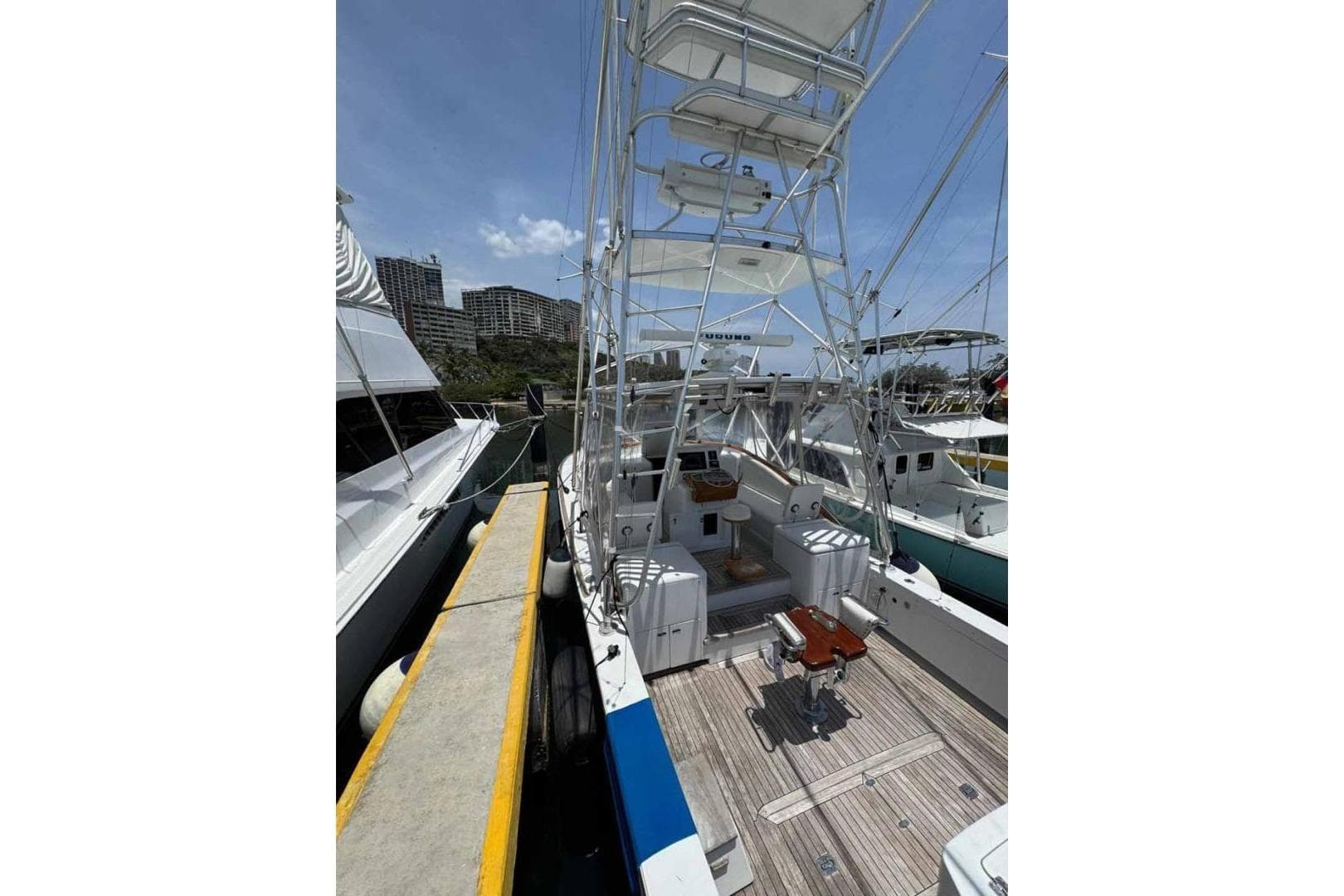 2001 Predator 35 Express te koop in Vargas, VE Sport Fishing 5