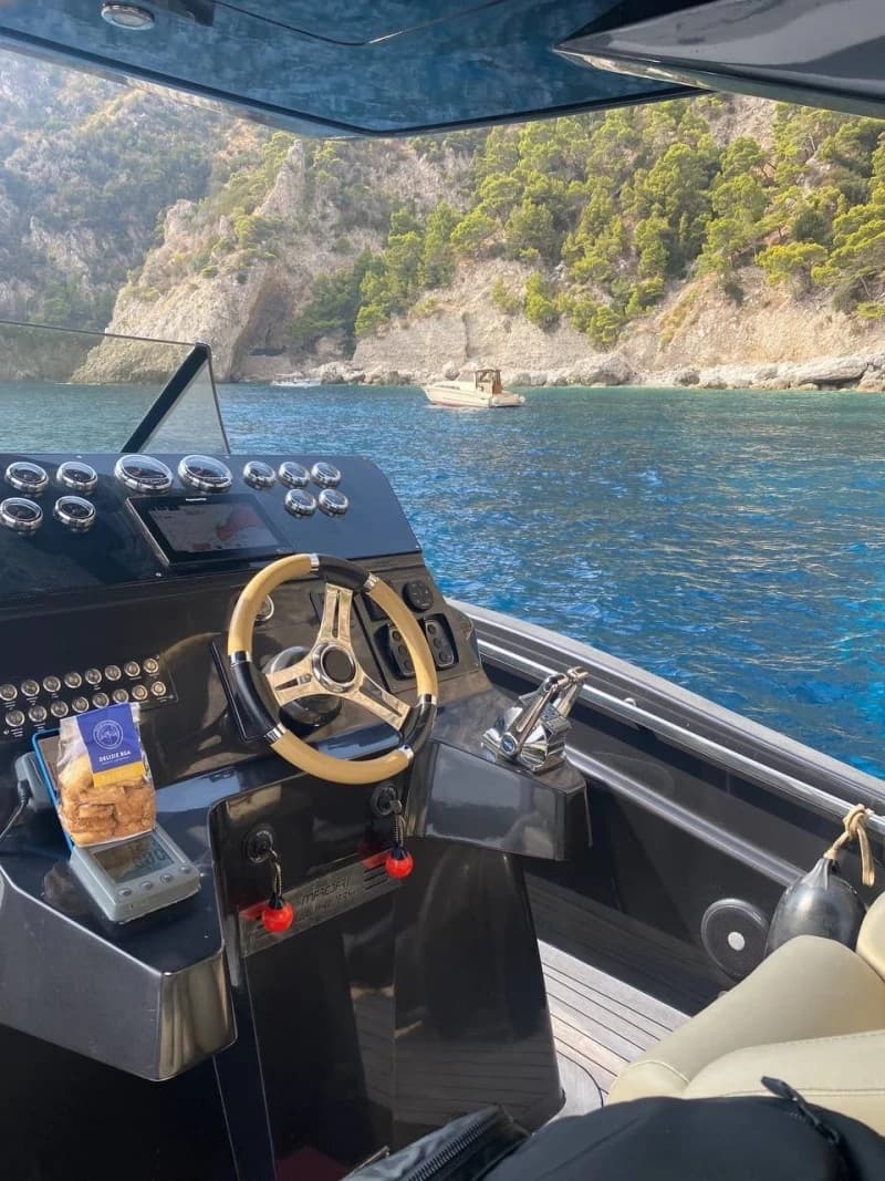 2008 Maori 50 for Sale in Sorrento, IT Walk-around Boats 3