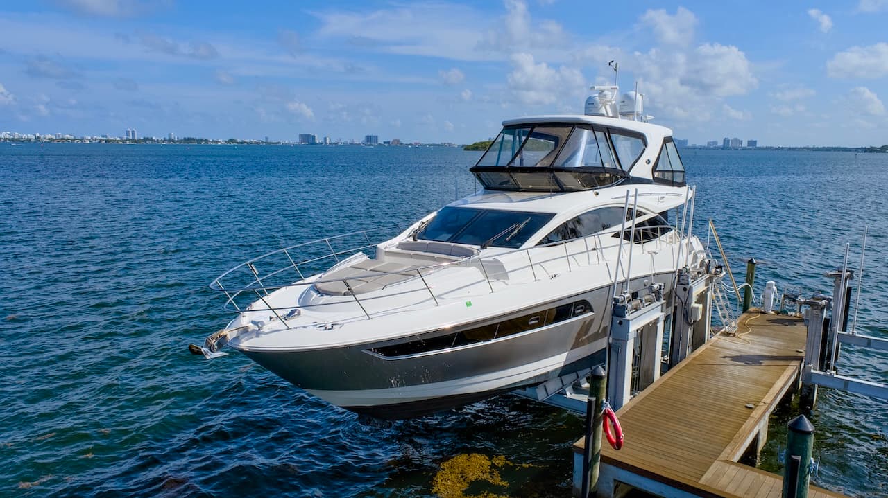 2017 Sea Ray L590 Flybridge for Sale in North Miami, Florida Flybridge 2