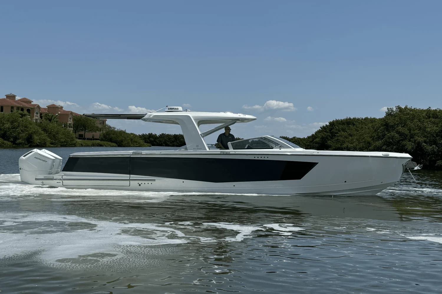 2024 Aviara AV 40 OB in vendita a Sarasota, FL Day Boats 2