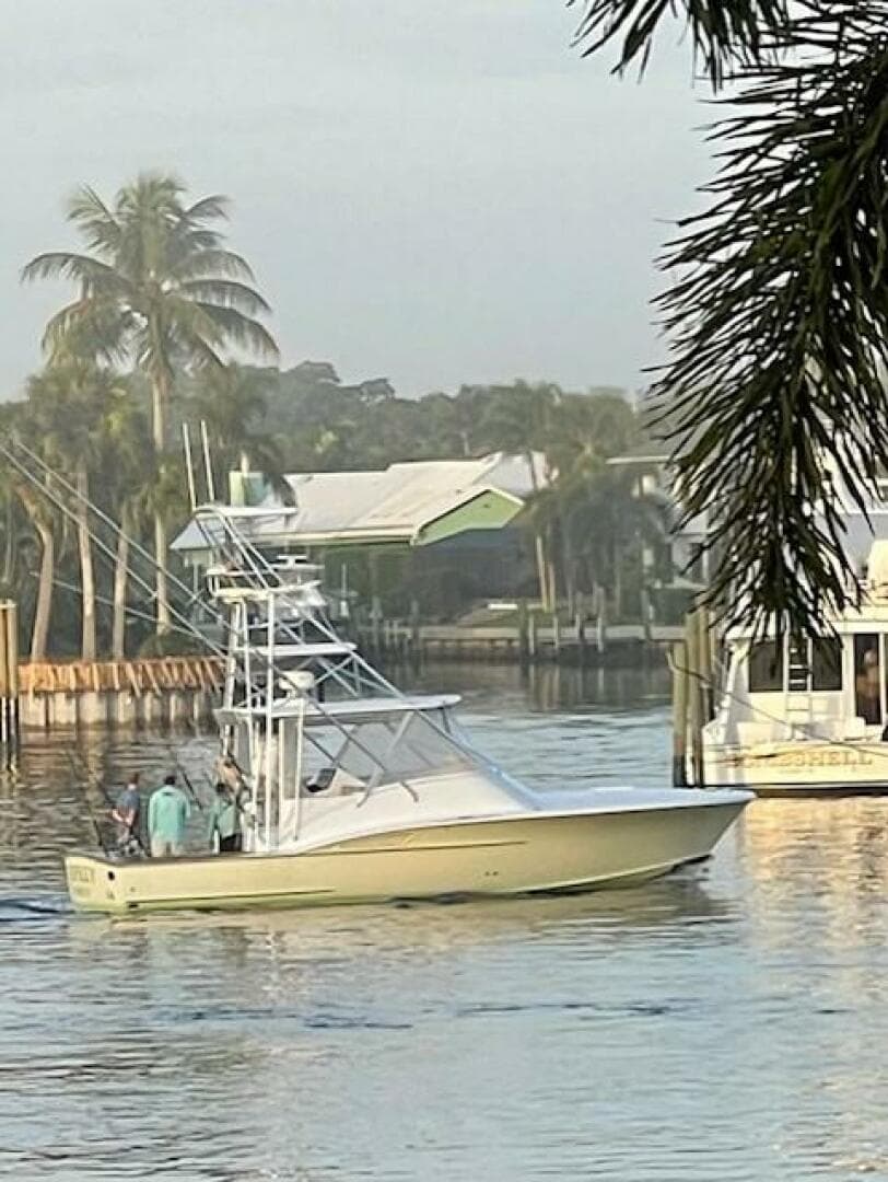 Custom Carolina 34' zum Verkauf