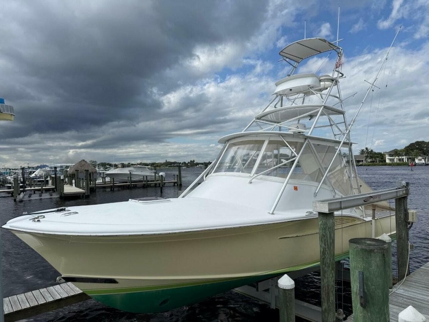 Custom Carolina 34' zum Verkauf