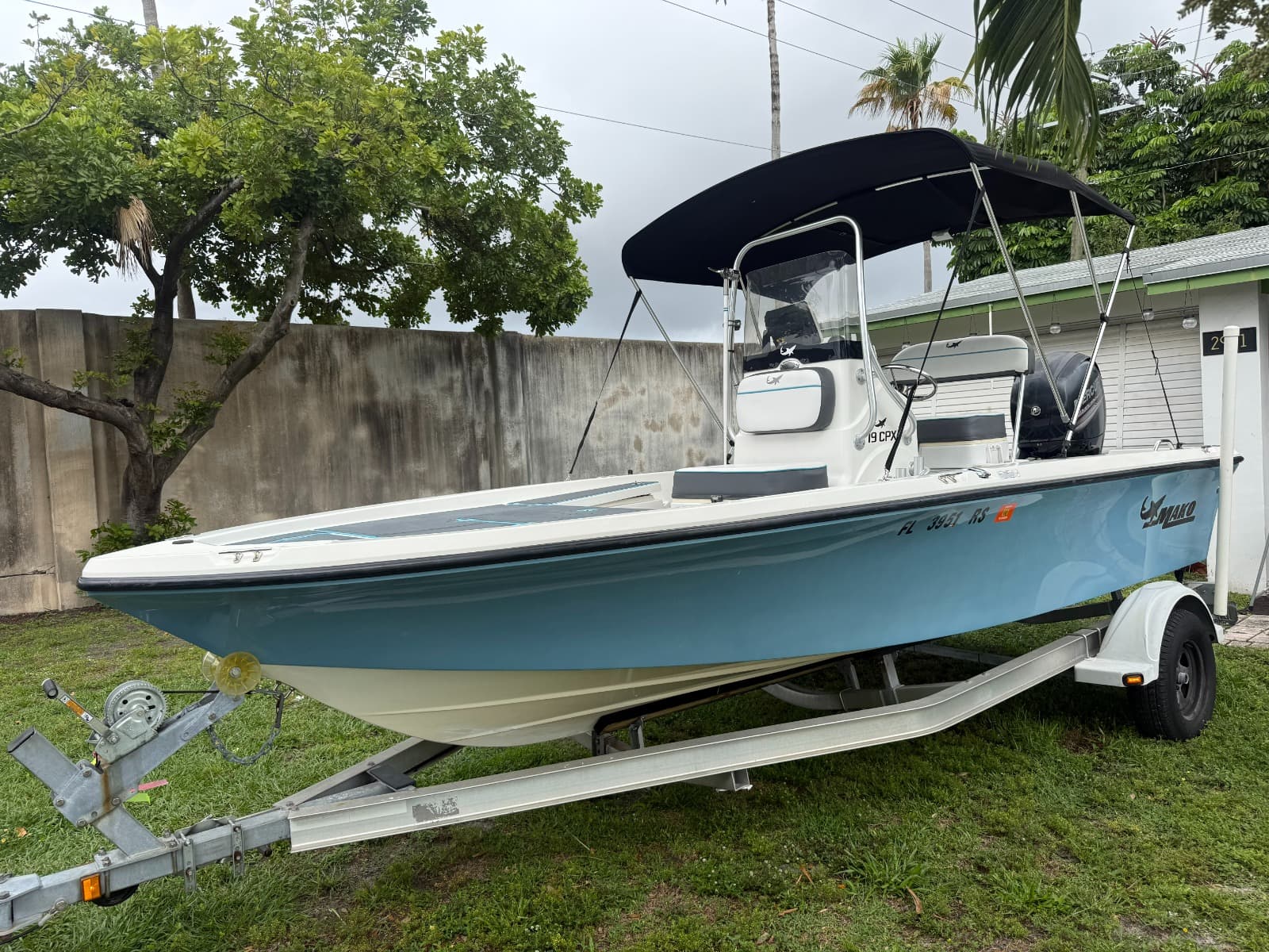 2015 Mako CPX 19 zum Verkauf in Hollywood, Florida Center Console 2