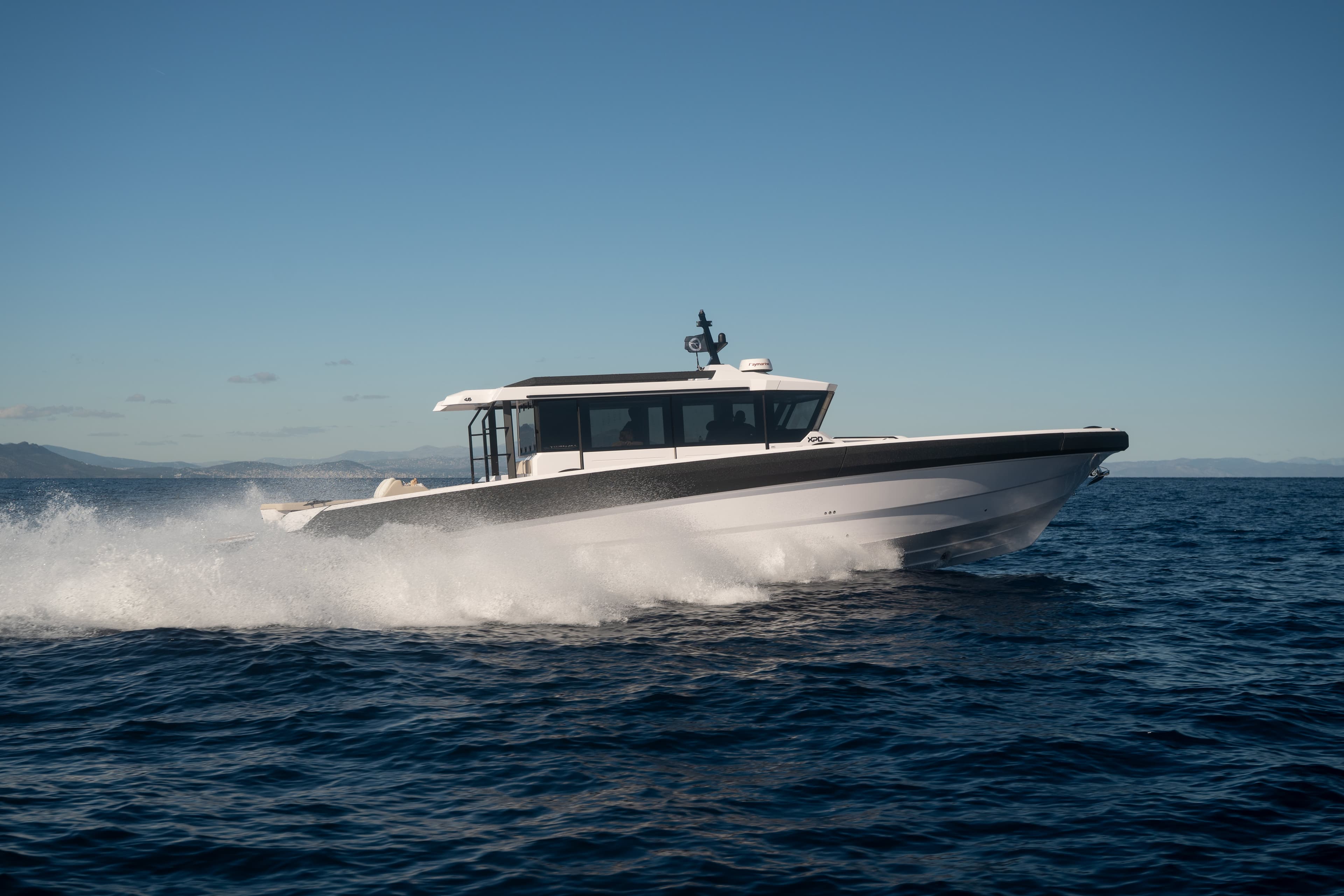 2027 Technohull XPD 46 ausgestellt in San Francisco, California High Performance 3