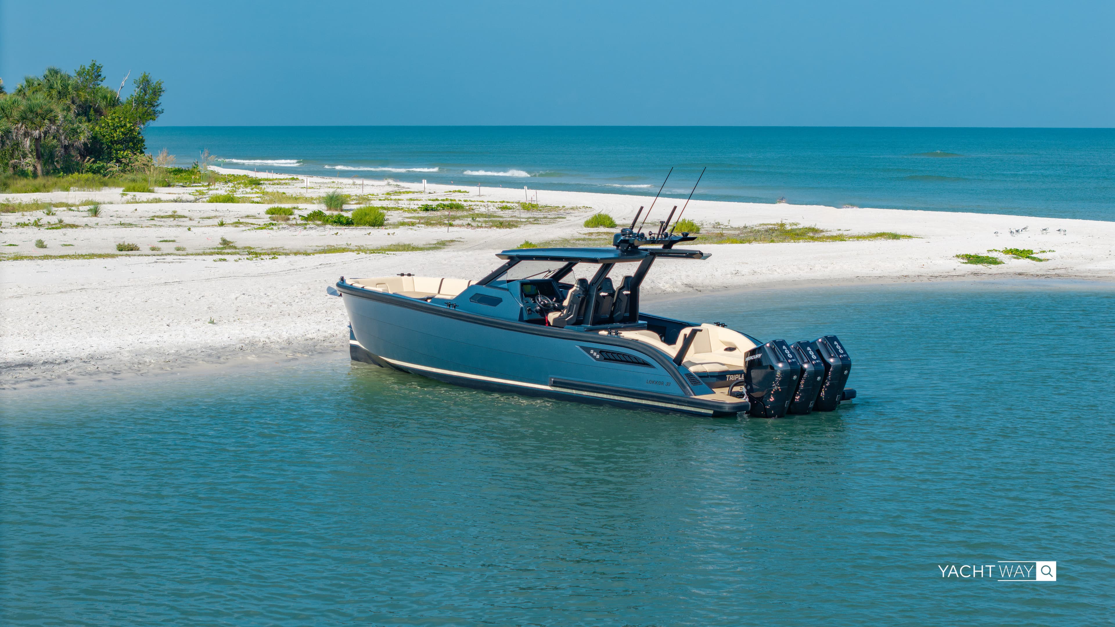2027 Lekker 38 for Sale in Ashburn, VA Walk-around Boats 4