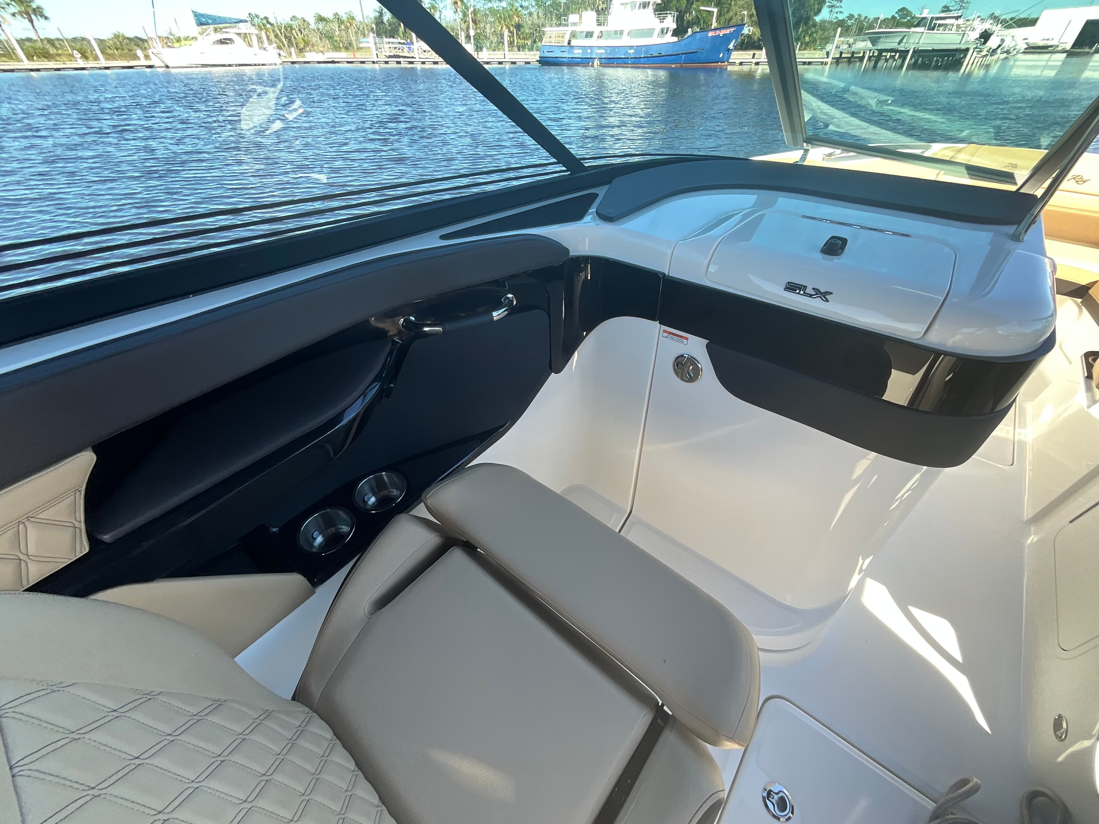 2027 Sea Ray SLX 260 Outboard in vendita a Jacksonville Beach, Florida Bowrider 5