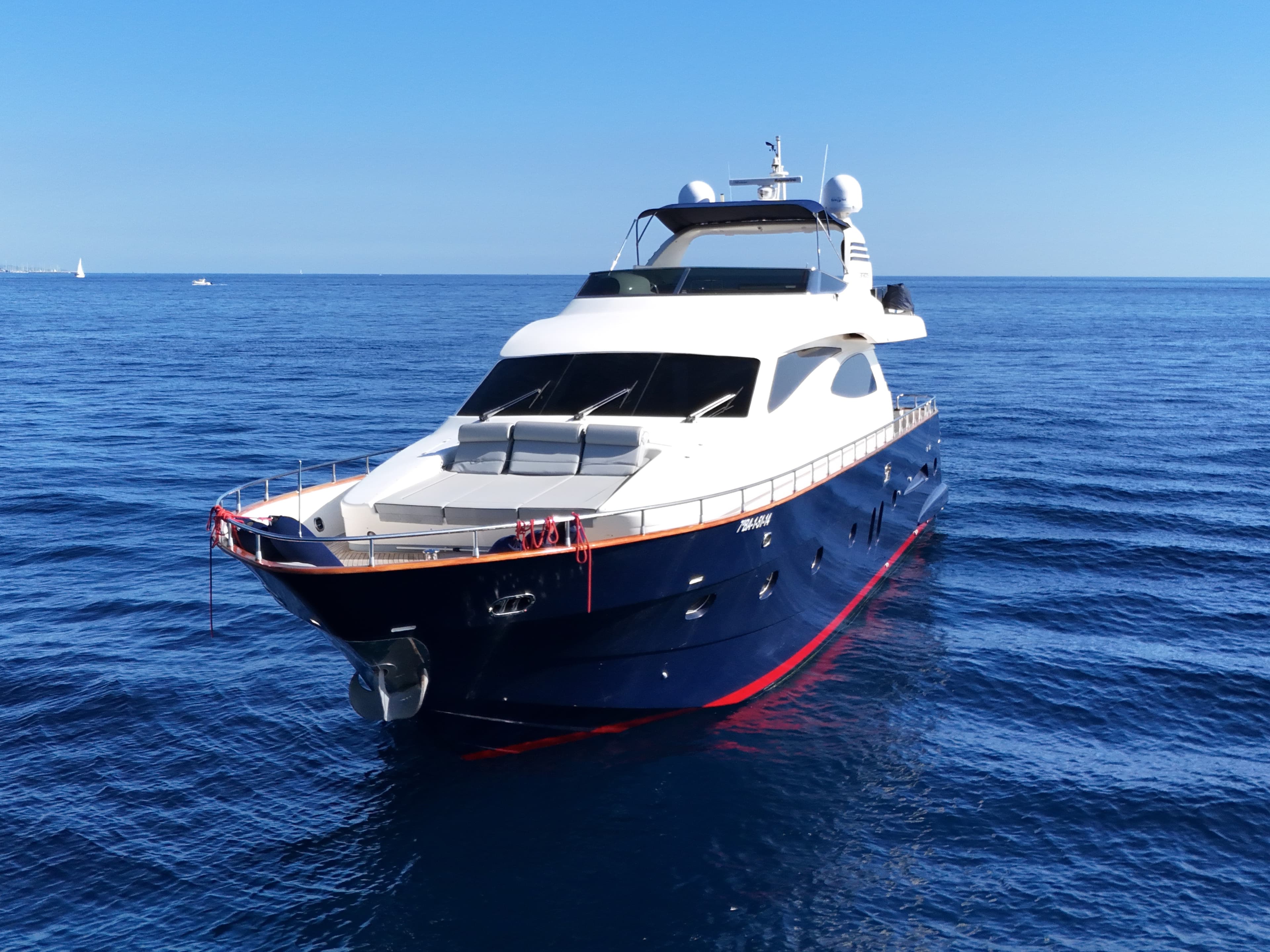 2007 Canados Yachts 72 for Sale in Barcelona, ES Flybridge 4