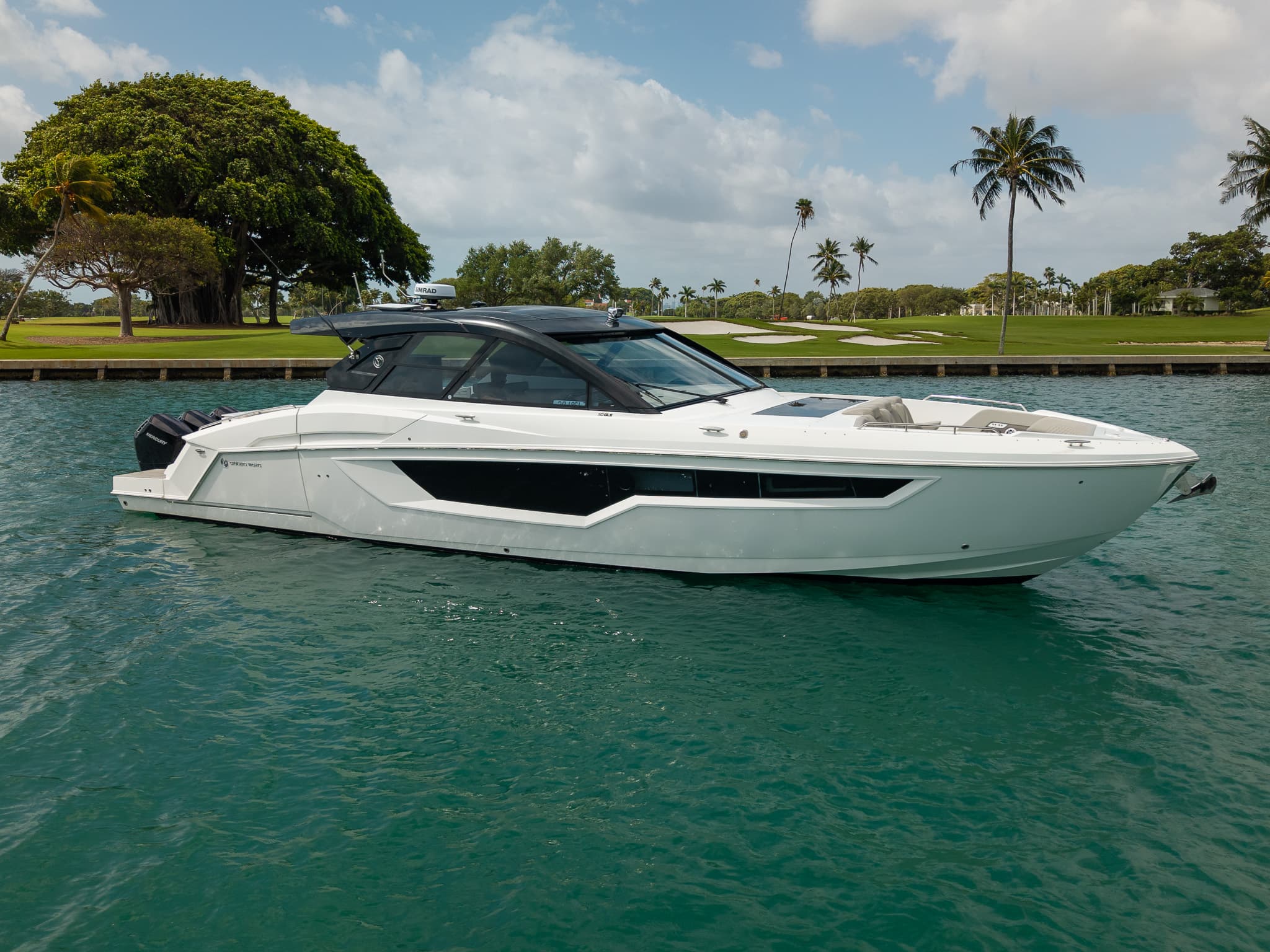 2024 Cruisers Yachts 50 GLS zum Verkauf in Miami, FL Day Boats 2
