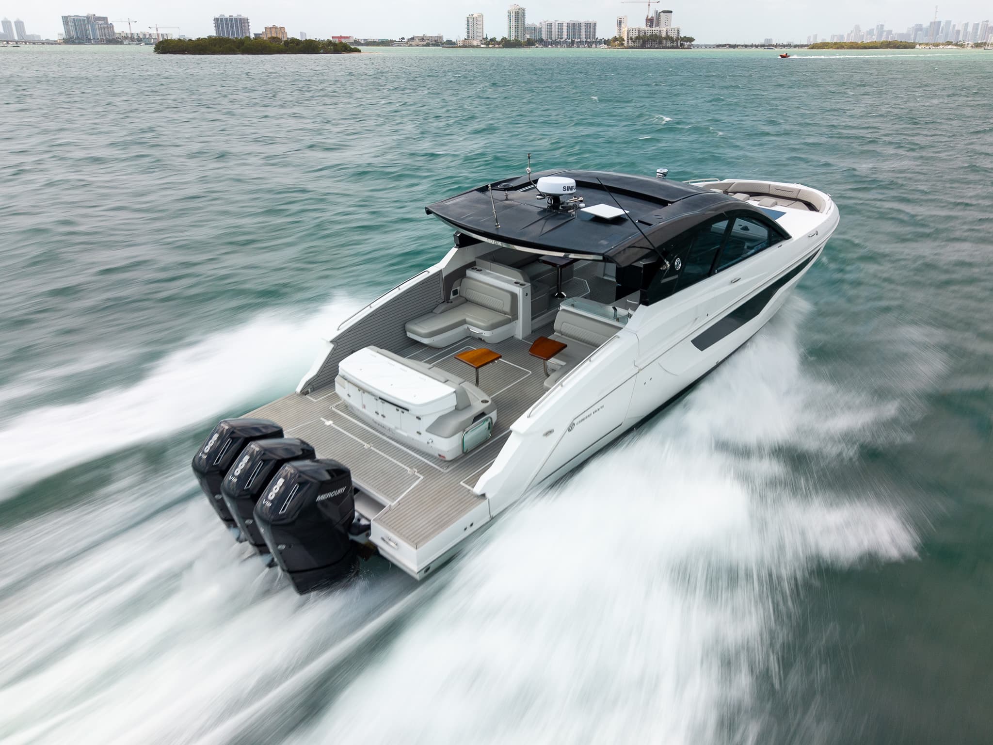 2024 Cruisers Yachts 50 GLS zum Verkauf in Miami, FL Day Boats 4