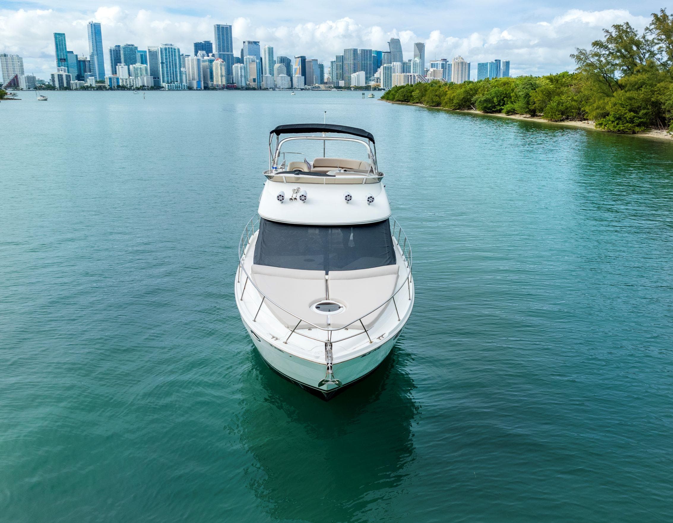 2012 Meridian 391 Sedan for Sale in Miami, Florida Flybridge 4
