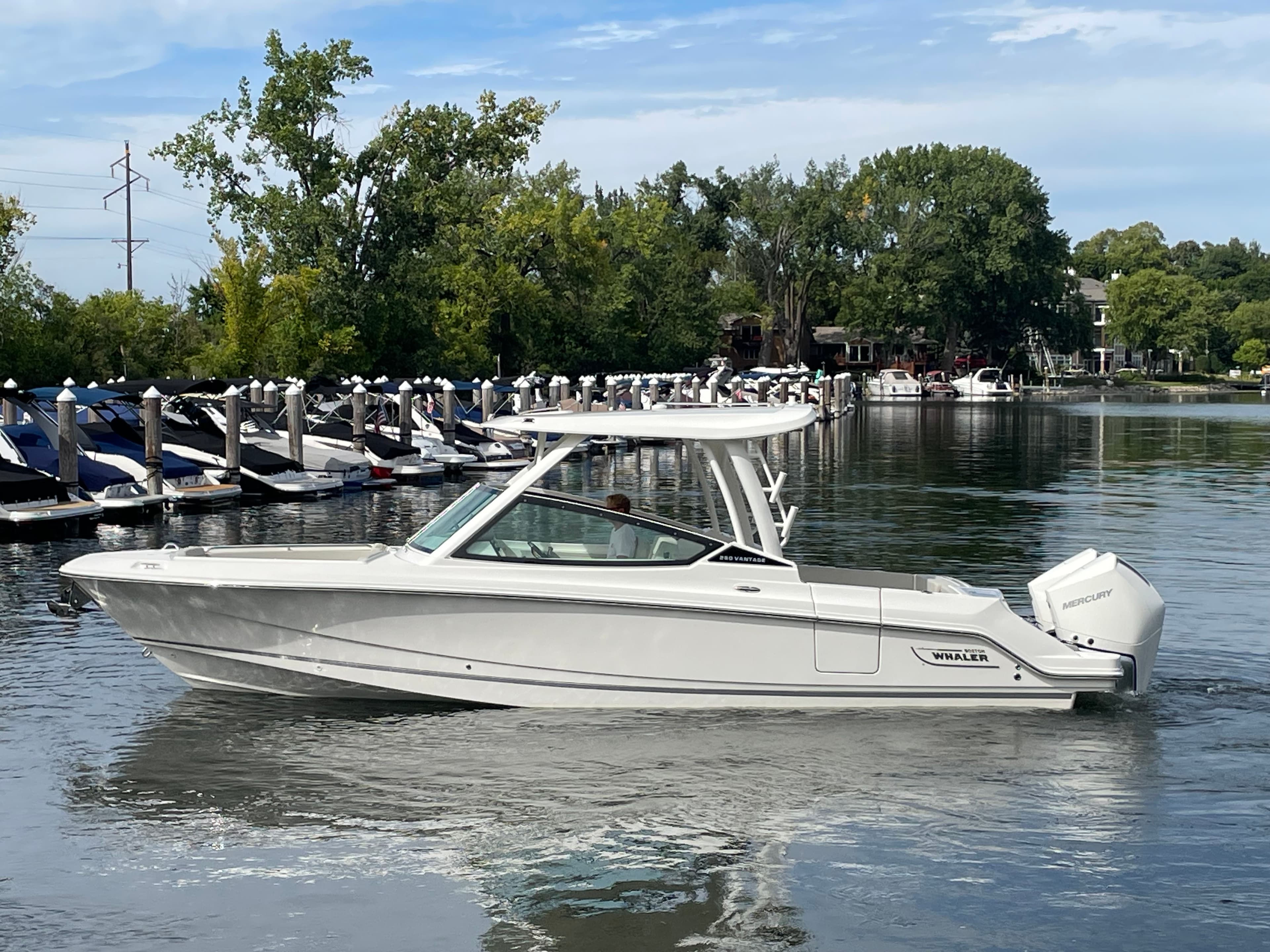 2027 Boston Whaler 280 Vantage zum Verkauf in Rogers, MN Dual Console