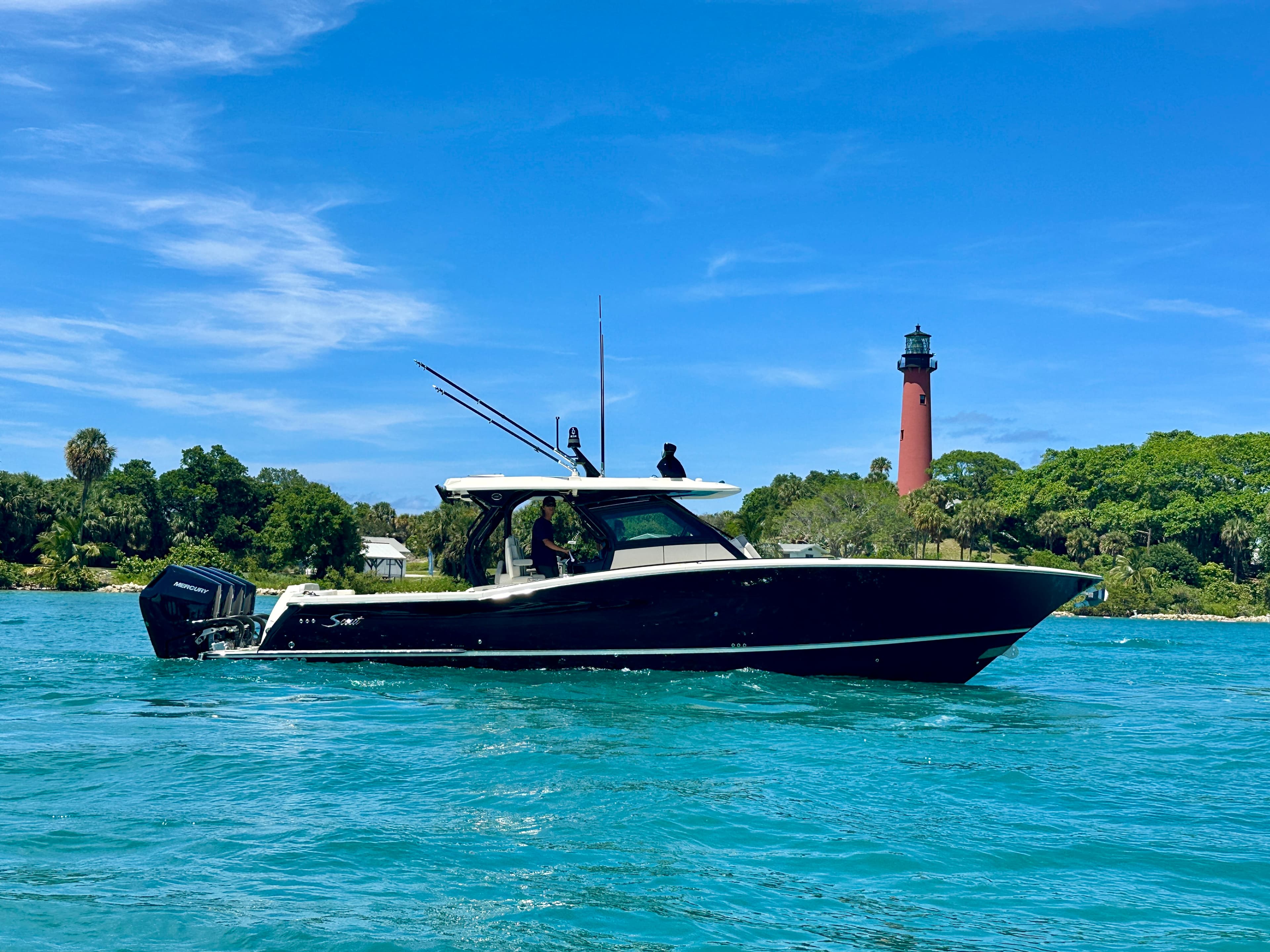 2025 Scout Boats 400 LXF zum Verkauf in Stuart, Florida Center Console 3