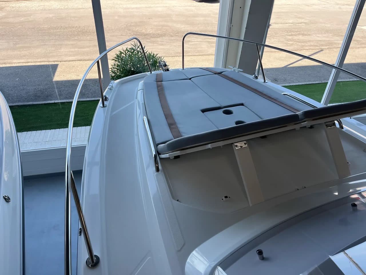 2027 Beneteau Flyer 8 SUNdeck zum Verkauf in Viladamat, ES Center Console 5
