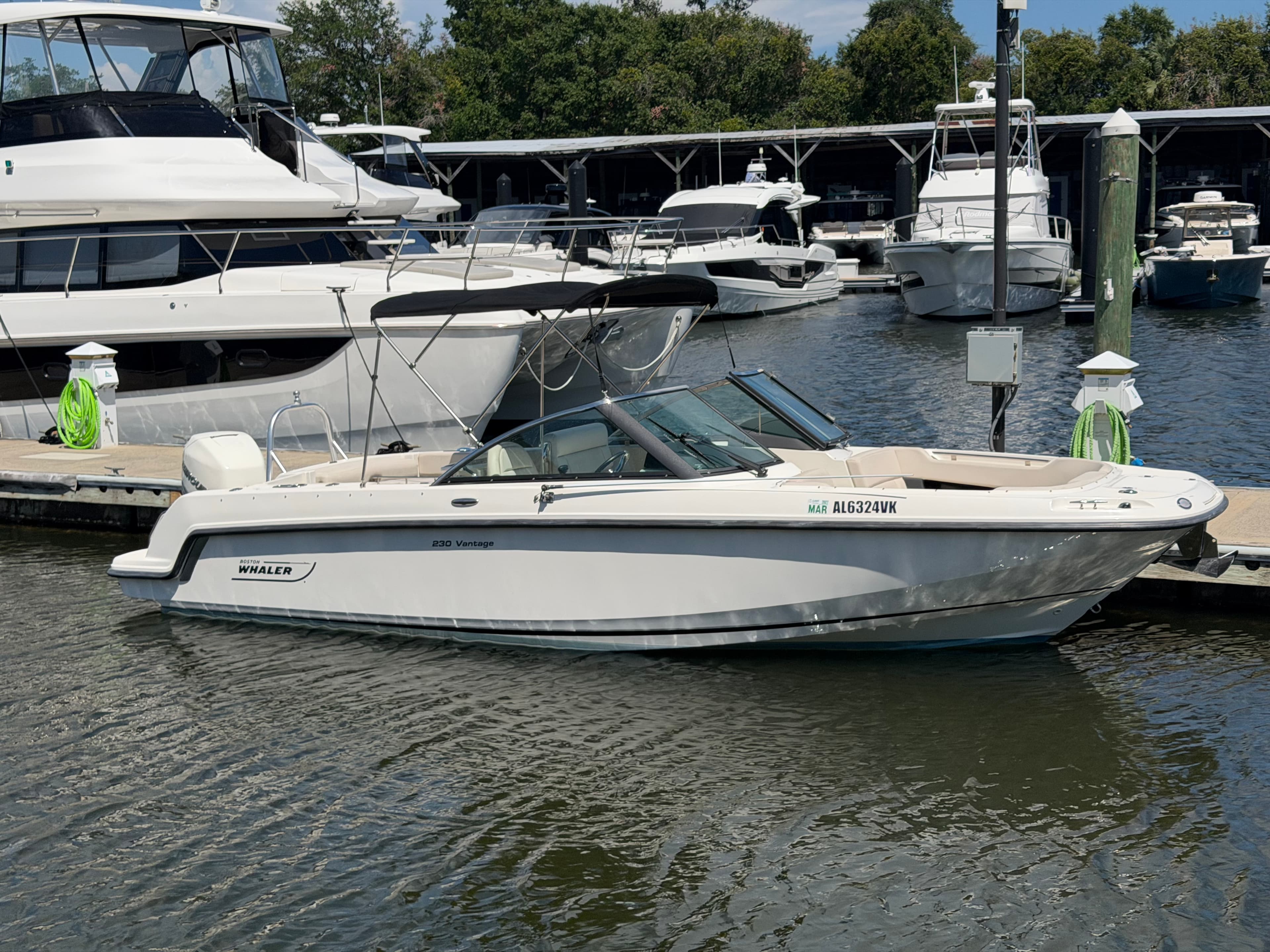 2017 Boston Whaler 230 Vantage in vendita a Pensacola, Florida Dual Console