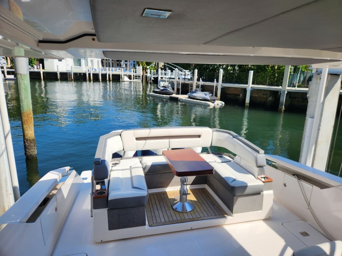 2019 Tiara Yachts 38LS for Sale in Charlevoix, Michigan Center Console 3