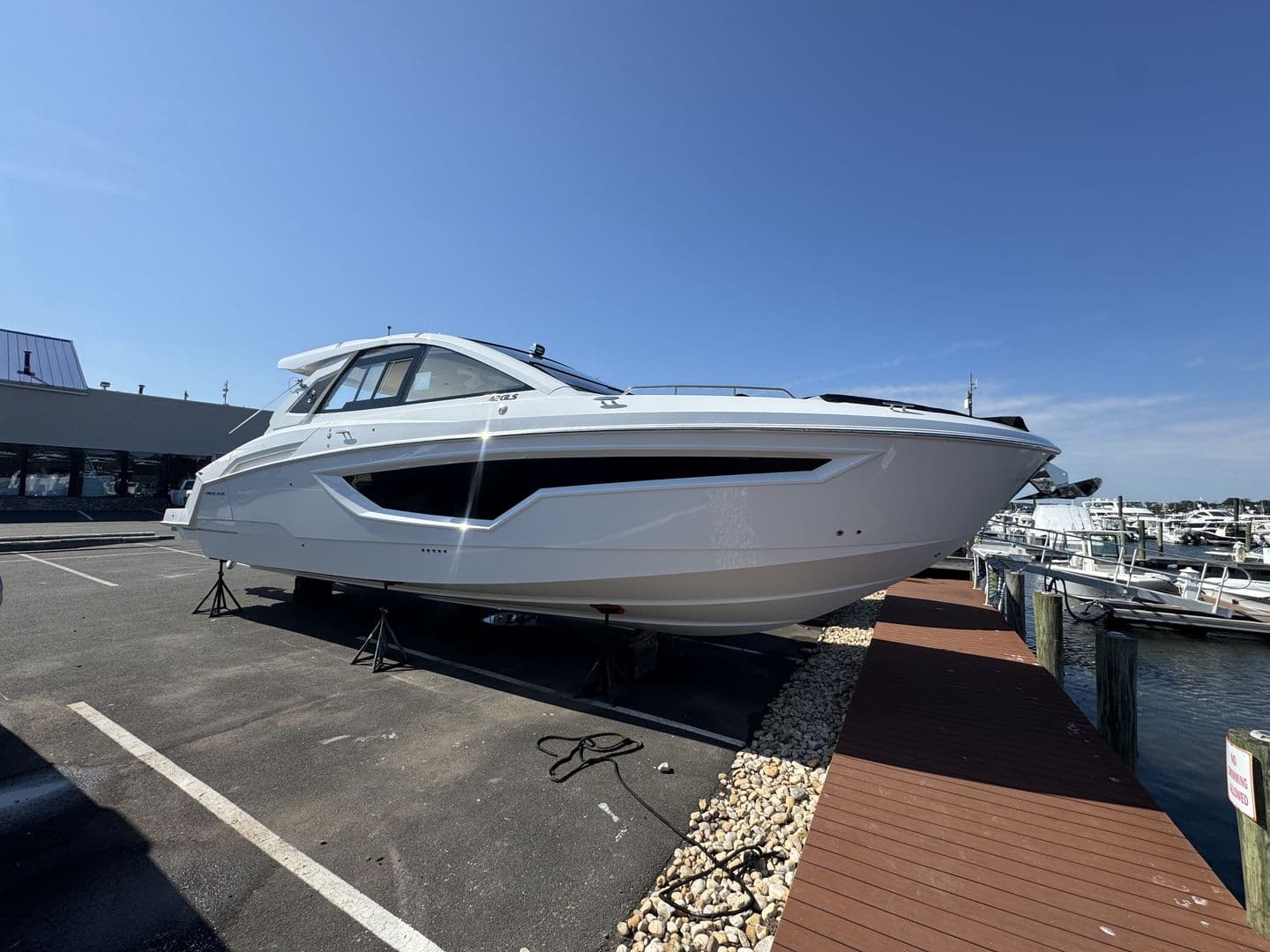 2027 Cruisers Yachts 42 GLS OB zum Verkauf in Brick Township, New Jersey Bowrider