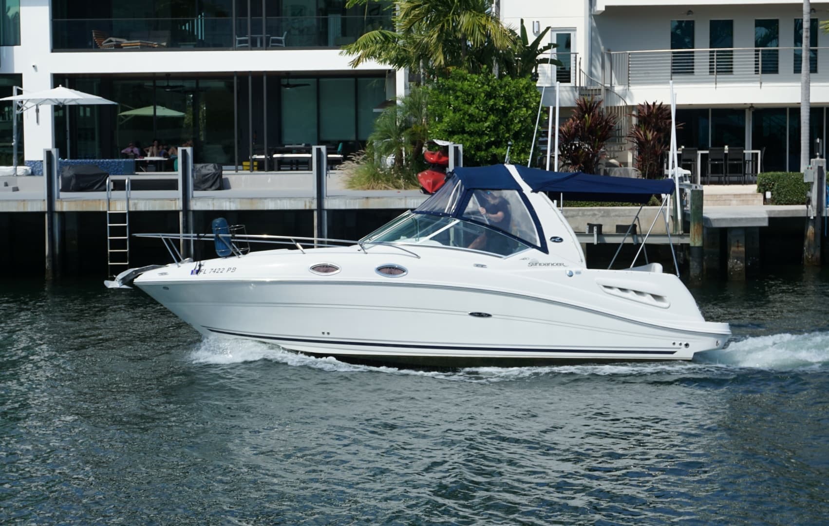 2008 Sea Ray Sundancer 260 zum Verkauf in Fort Lauderdale, Florida Express Cruiser 2